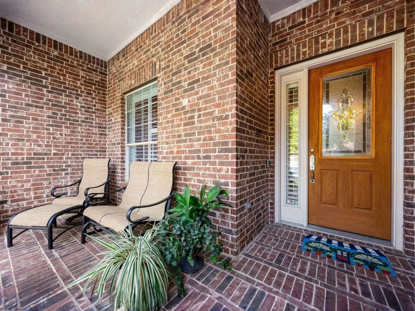 Single Family Residence For Sale in Denton County , 7122 Lake Mead Court, Frisco, Texas 75036, 3 Bedroom, 3 Bathroom, 3 Garage spaces, 3,010 Sqft, built in 2007, mls#21393637, Real Estate Agent in Frisco, Homes For Sale in Denton county, Homes For Sale in Frisco, Realtor in Frisco Texas, Real Estate Brokerage Independent Realty Texas, Luminita Cordes Realtor