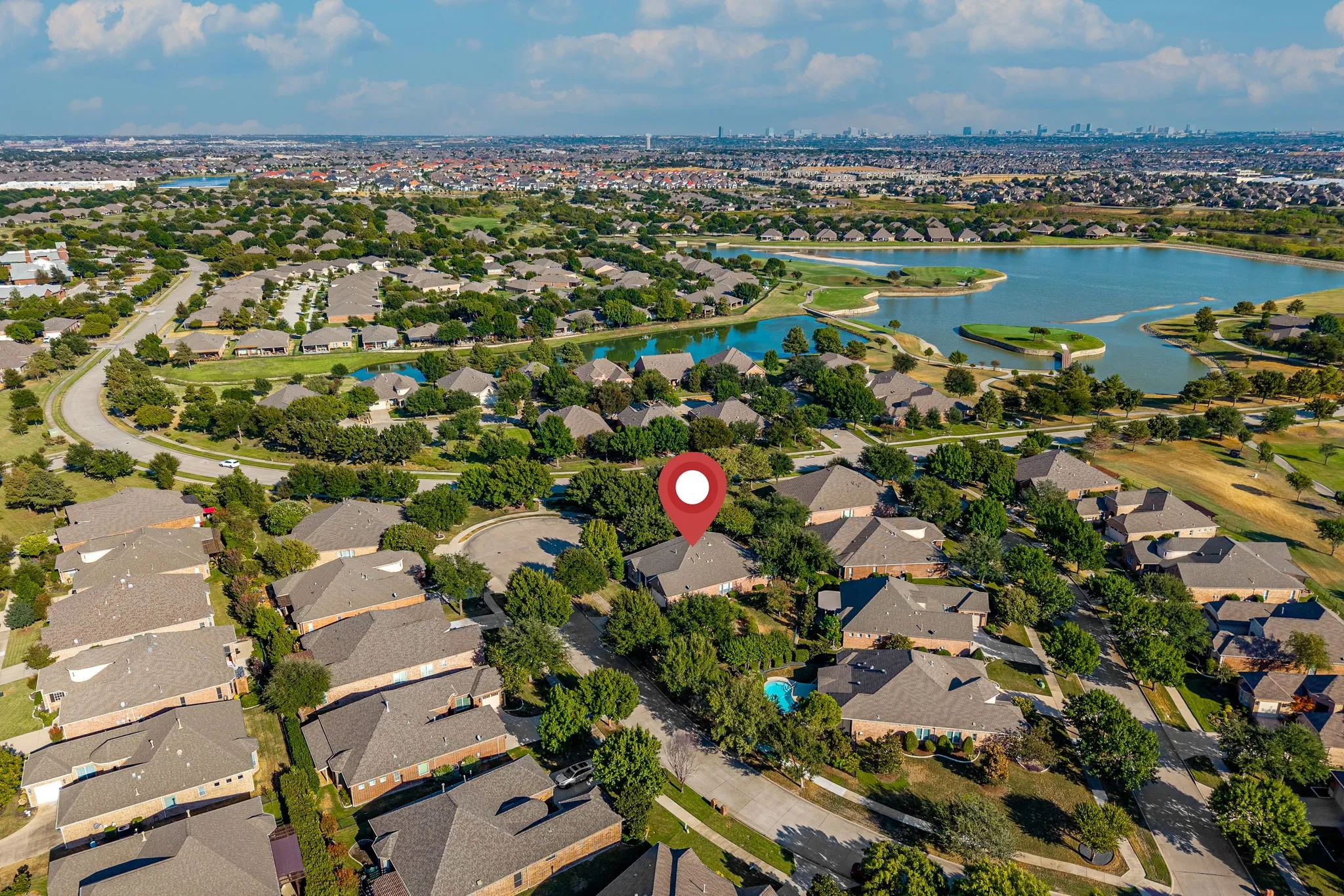 Single Family Residence For Sale in Denton County , 7122 Lake Mead Court, Frisco, Texas 75036, 3 Bedroom, 3 Bathroom, 3 Garage spaces, 3,010 Sqft, built in 2007, mls#21393637, Real Estate Agent in Frisco, Homes For Sale in Denton county, Homes For Sale in Frisco, Realtor in Frisco Texas, Real Estate Brokerage Independent Realty Texas, Luminita Cordes Realtor