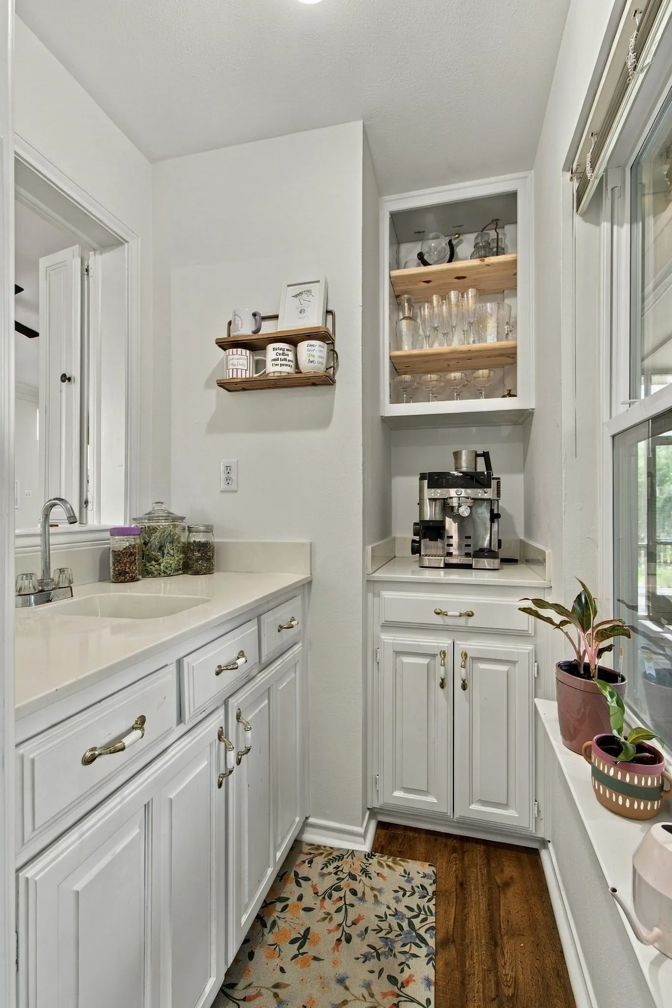 Single Family Residence For Sale in Collin County , 2905 Foxcreek Drive, Richardson, Texas 75082, 4 Bedroom, 3 Bathroom, 2 Garage spaces, 2,721 Sqft, built in 1987, mls#21396923, Real Estate Agent in Richardson, Homes For Sale in Collin county, Homes For Sale in Richardson, Realtor in Richardson Texas, Real Estate Brokerage Independent Realty Texas, Luminita Cordes Realtor