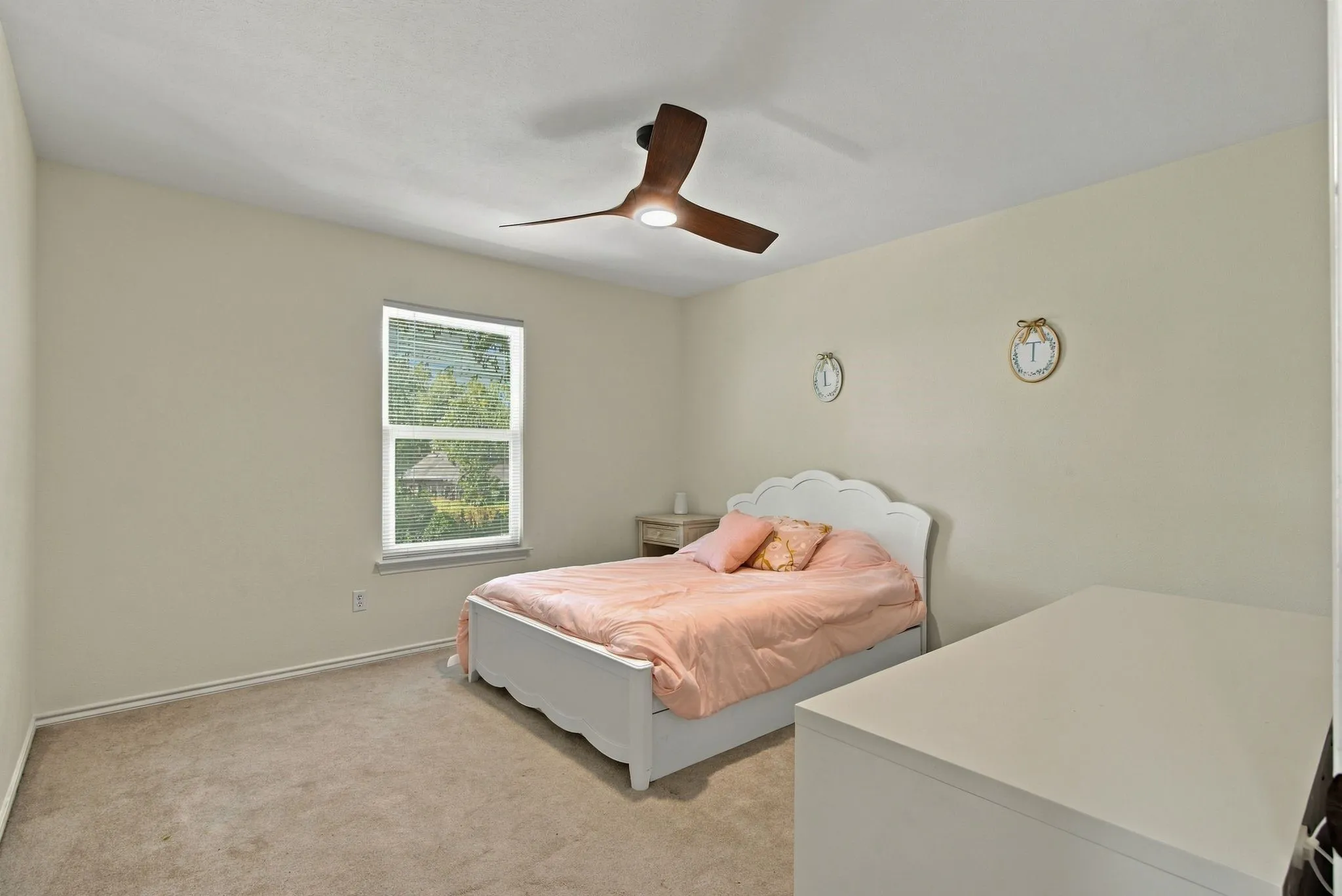 Single Family Residence For Sale in Collin County , 2905 Foxcreek Drive, Richardson, Texas 75082, 4 Bedroom, 3 Bathroom, 2 Garage spaces, 2,721 Sqft, built in 1987, mls#21396923, Real Estate Agent in Richardson, Homes For Sale in Collin county, Homes For Sale in Richardson, Realtor in Richardson Texas, Real Estate Brokerage Independent Realty Texas, Luminita Cordes Realtor