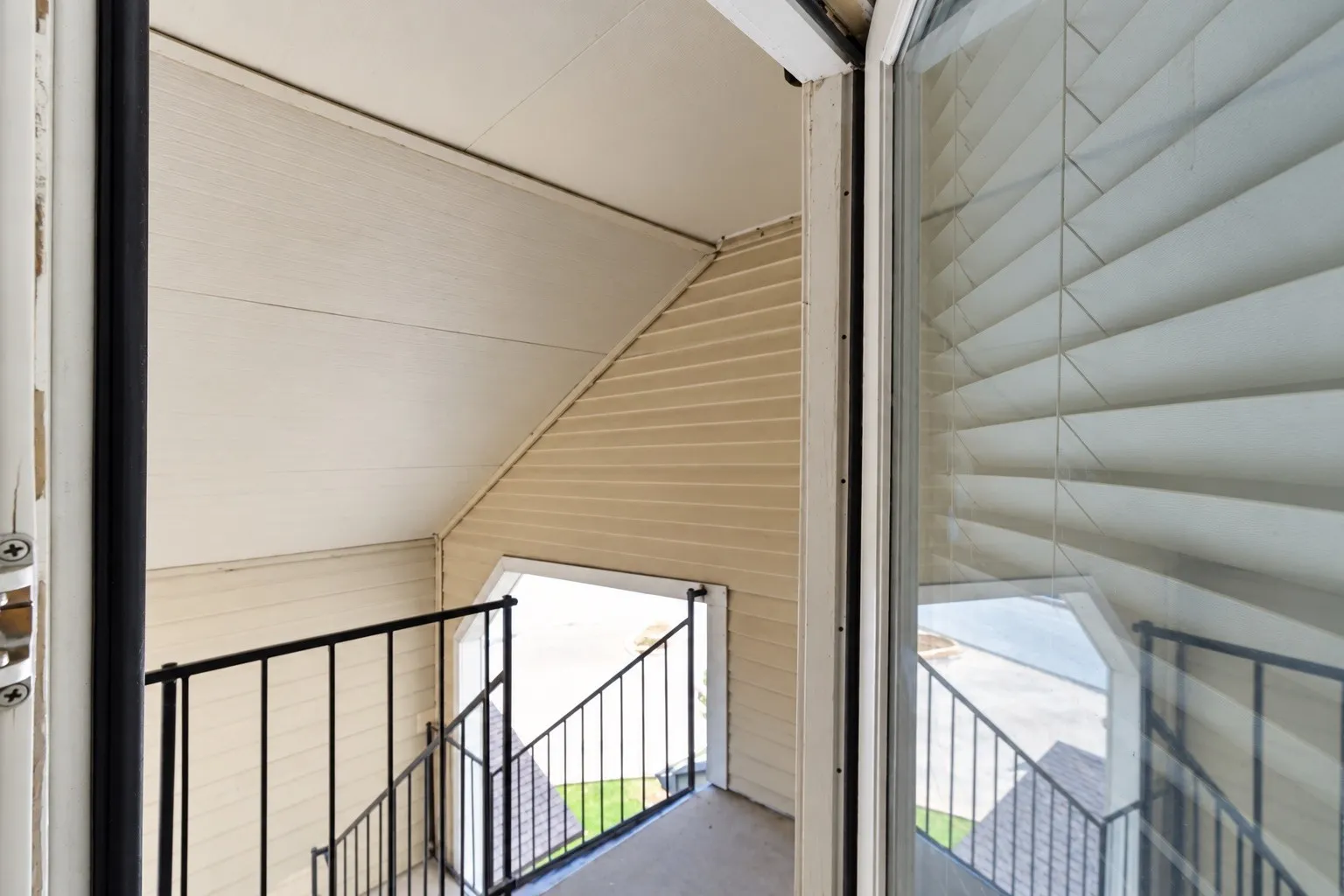Master Primary Separate Entrance