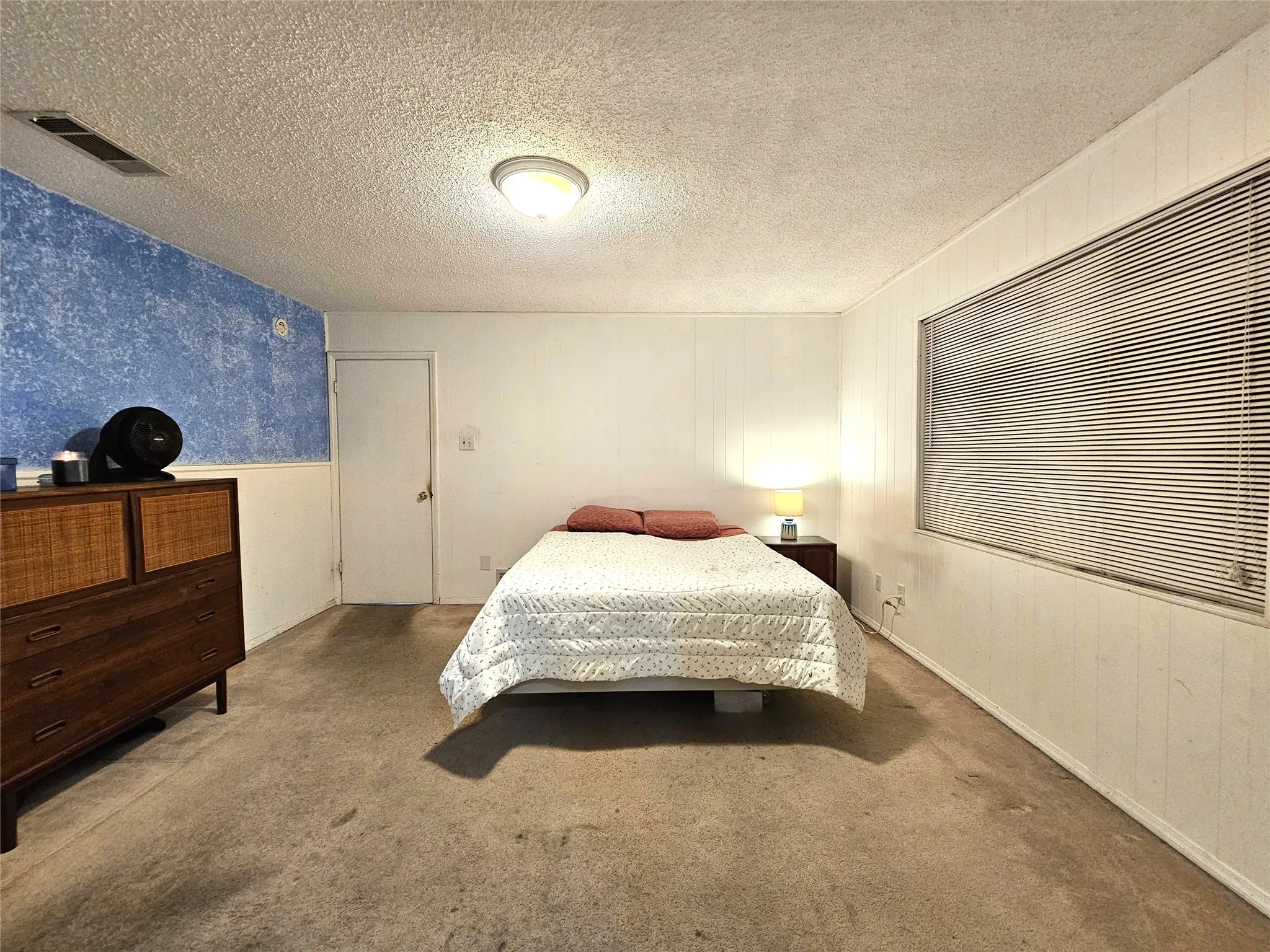 Single Family Residence For Sale in Tarrant County , 6208 Brookside Drive, Watauga, Texas 76148, 3 Bedroom, 2 Bathroom, 2 Garage spaces, 1,281 Sqft, built in 1979, mls#21396911, Real Estate Agent in Watauga, Homes For Sale in Tarrant county, Homes For Sale in Watauga, Realtor in Watauga Texas, Real Estate Brokerage Independent Realty Texas, Luminita Cordes Realtor
