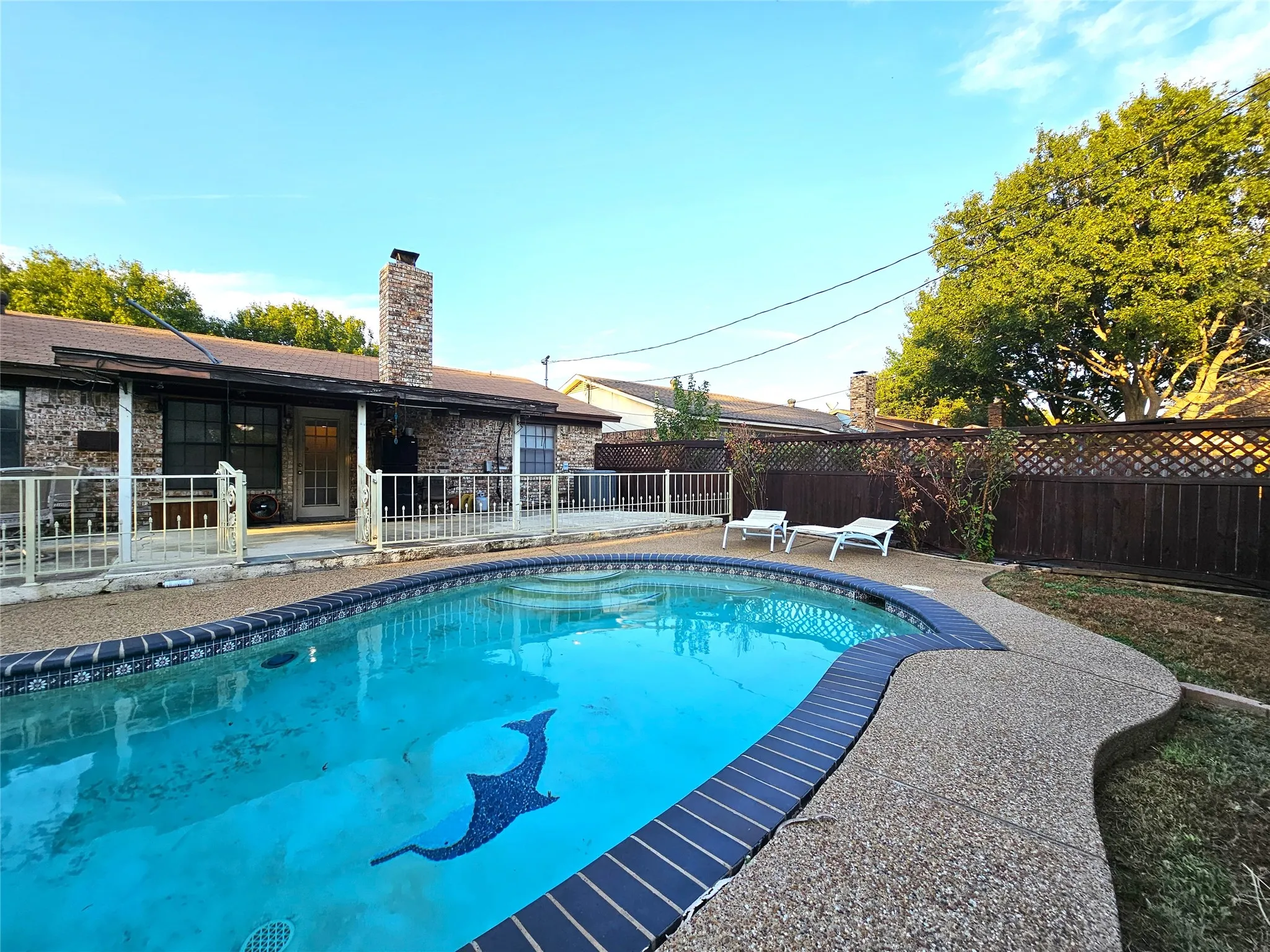 Single Family Residence For Sale in Tarrant County , 6208 Brookside Drive, Watauga, Texas 76148, 3 Bedroom, 2 Bathroom, 2 Garage spaces, 1,281 Sqft, built in 1979, mls#21396911, Real Estate Agent in Watauga, Homes For Sale in Tarrant county, Homes For Sale in Watauga, Realtor in Watauga Texas, Real Estate Brokerage Independent Realty Texas, Luminita Cordes Realtor