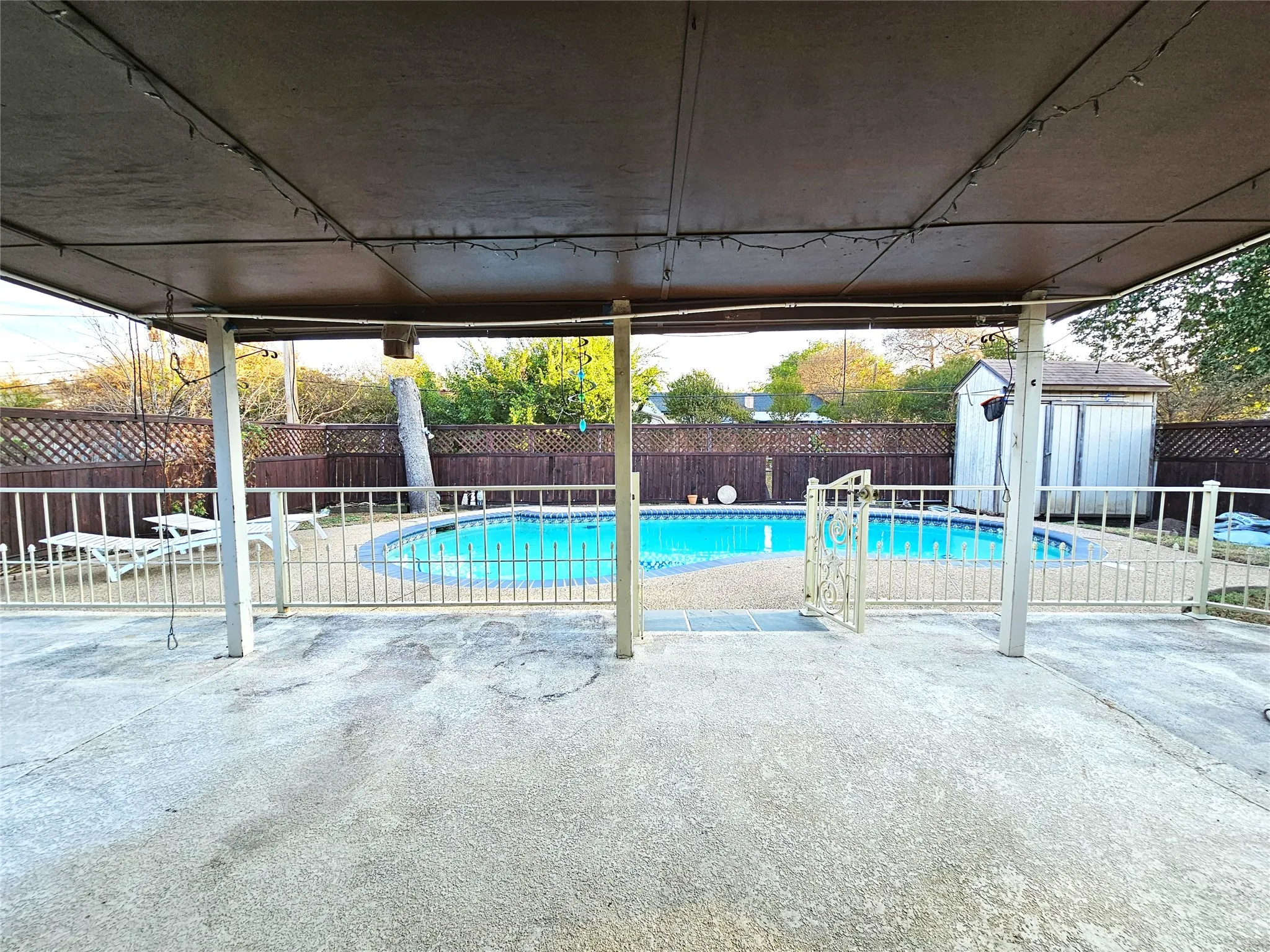 HUGE covered patio, fabulous pool & shed