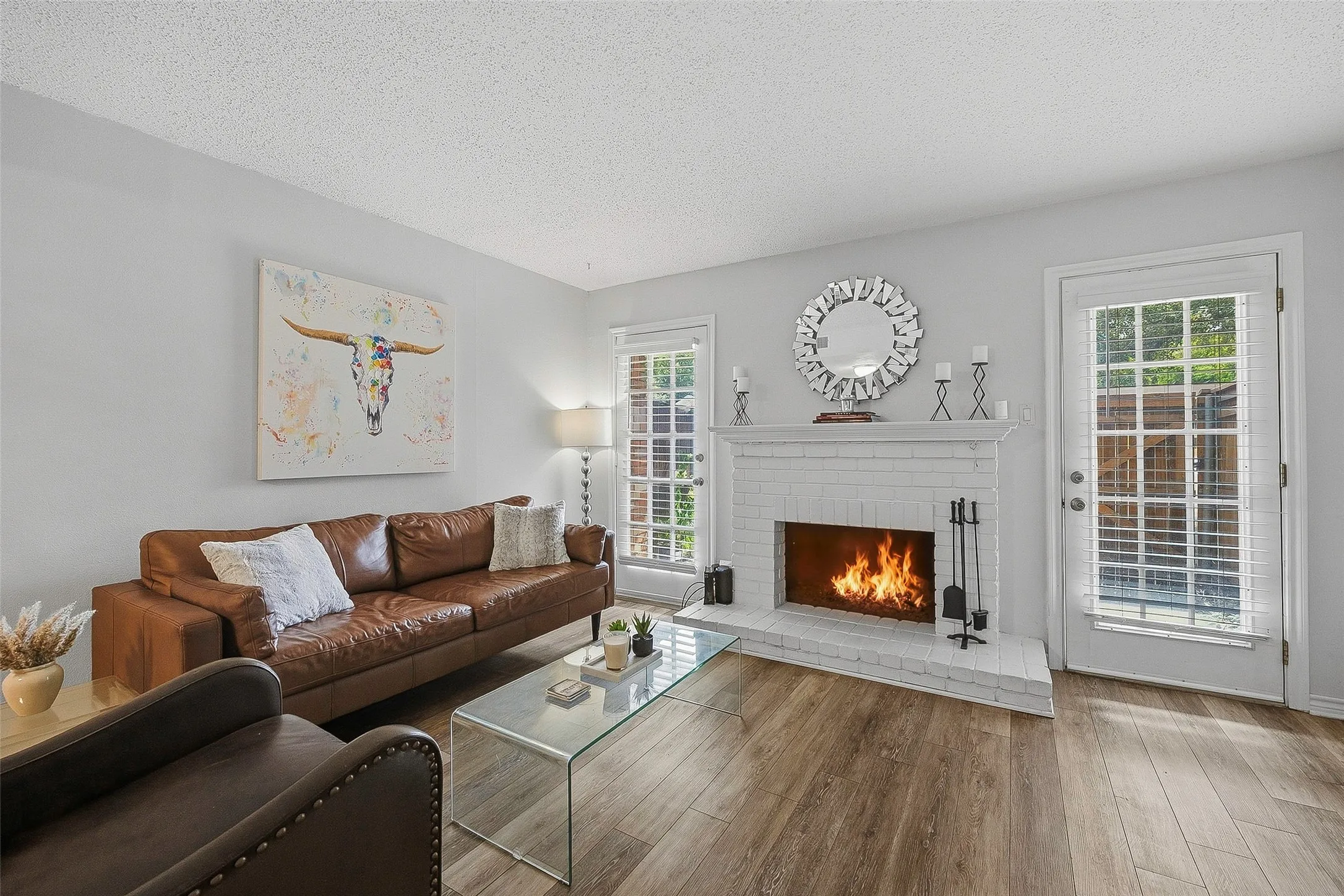 Condominium For Sale in Tarrant County , 1205 Roaring Springs Road 1205, Fort Worth, Texas 76114, 1 Bedroom, 1 Bathroom, Garage spaces, 908 Sqft, built in 1970, mls#21396740, Real Estate Agent in Fort Worth, Homes For Sale in Tarrant county, Homes For Sale in Fort Worth, Realtor in Fort Worth Texas, Real Estate Brokerage Independent Realty Texas, Luminita Cordes Realtor