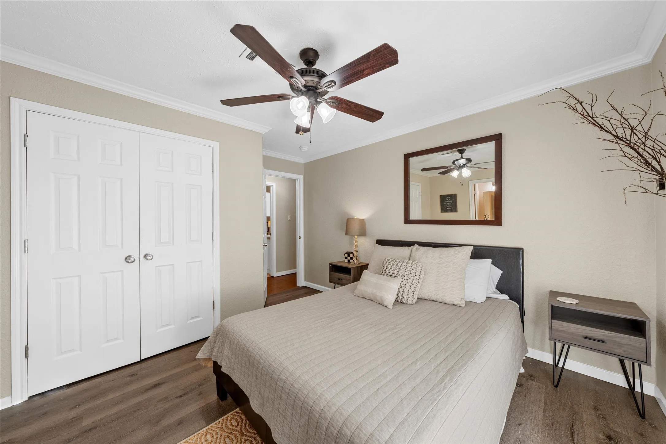Single Family Residence For Sale in Mc Lennan County , 2220 S 2nd Street, Waco, Texas 76706, 4 Bedroom, 4 Bathroom, 1 Garage spaces, 1,728 Sqft, built in 2004, mls#21396532, Real Estate Agent in Waco, Homes For Sale in Mc Lennan county, Homes For Sale in Waco, Realtor in Waco Texas, Real Estate Brokerage Independent Realty Texas, Luminita Cordes Realtor