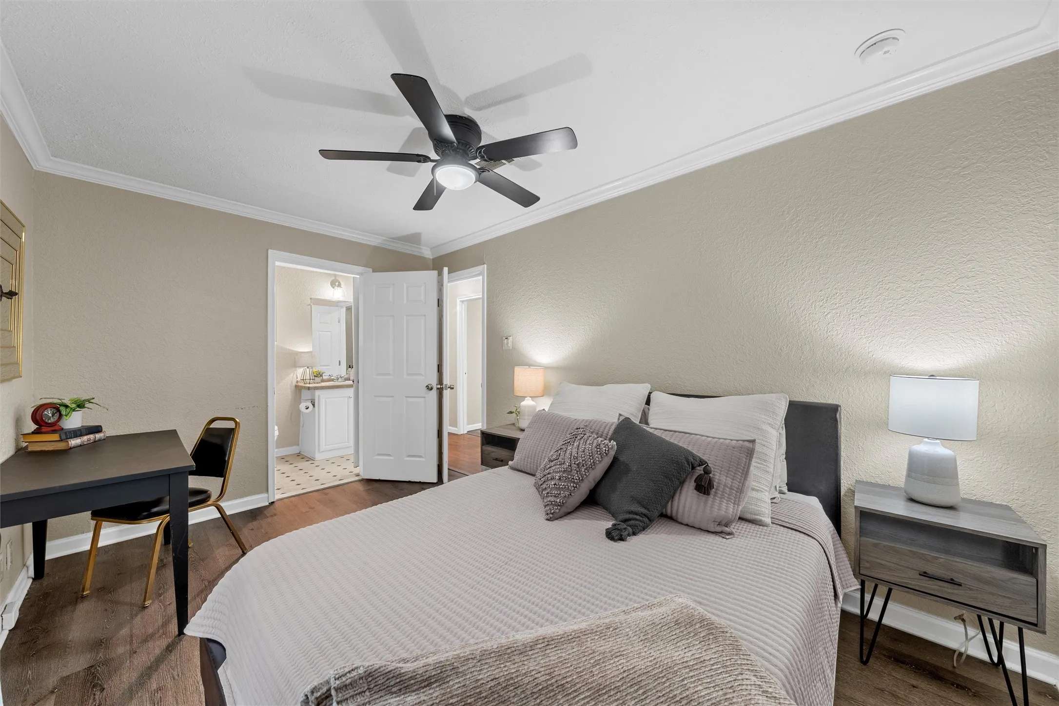 Single Family Residence For Sale in Mc Lennan County , 2220 S 2nd Street, Waco, Texas 76706, 4 Bedroom, 4 Bathroom, 1 Garage spaces, 1,728 Sqft, built in 2004, mls#21396532, Real Estate Agent in Waco, Homes For Sale in Mc Lennan county, Homes For Sale in Waco, Realtor in Waco Texas, Real Estate Brokerage Independent Realty Texas, Luminita Cordes Realtor