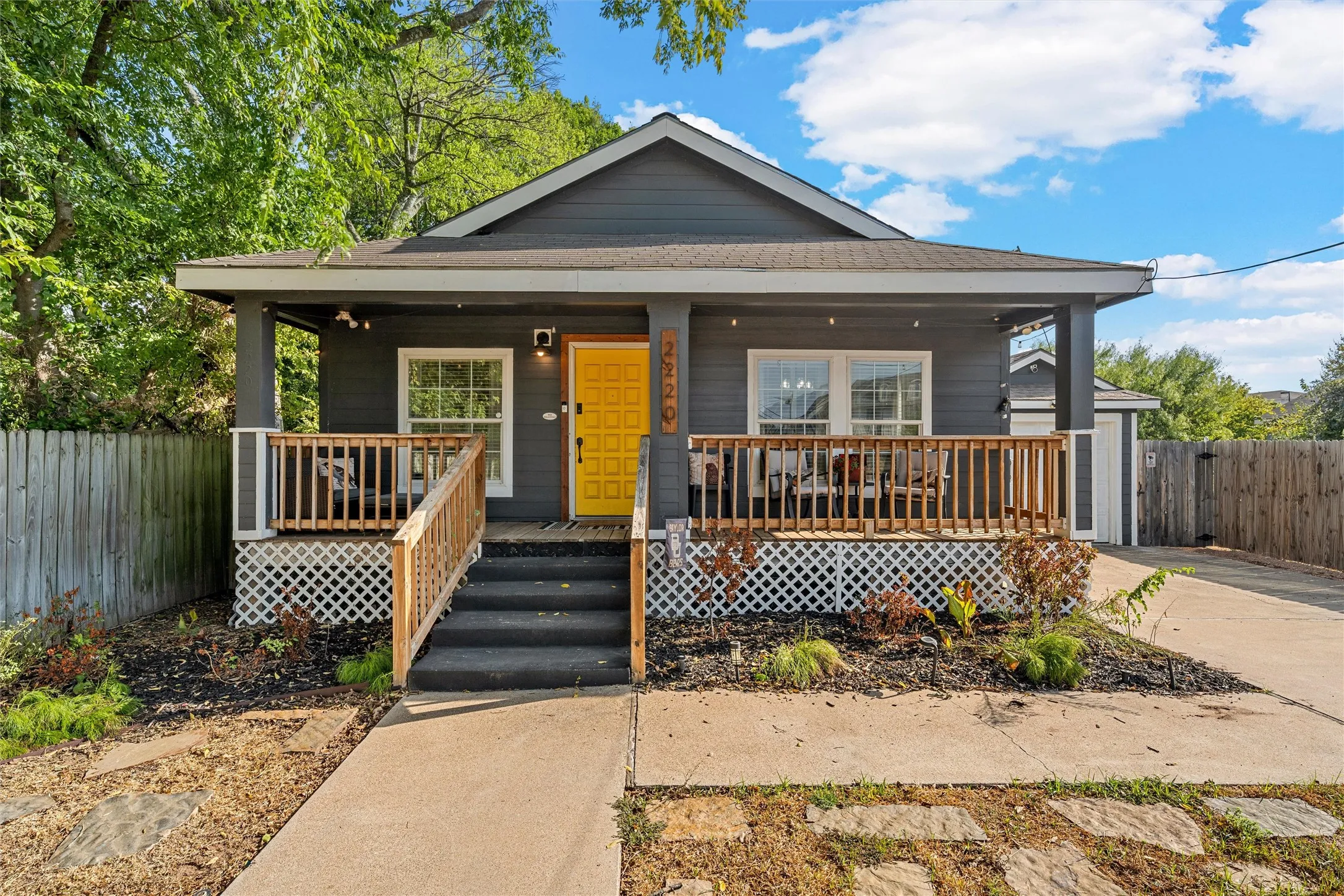 Single Family Residence For Sale in Mc Lennan County , 2220 S 2nd Street, Waco, Texas 76706, 4 Bedroom, 4 Bathroom, 1 Garage spaces, 1,728 Sqft, built in 2004, mls#21396532, Real Estate Agent in Waco, Homes For Sale in Mc Lennan county, Homes For Sale in Waco, Realtor in Waco Texas, Real Estate Brokerage Independent Realty Texas, Luminita Cordes Realtor