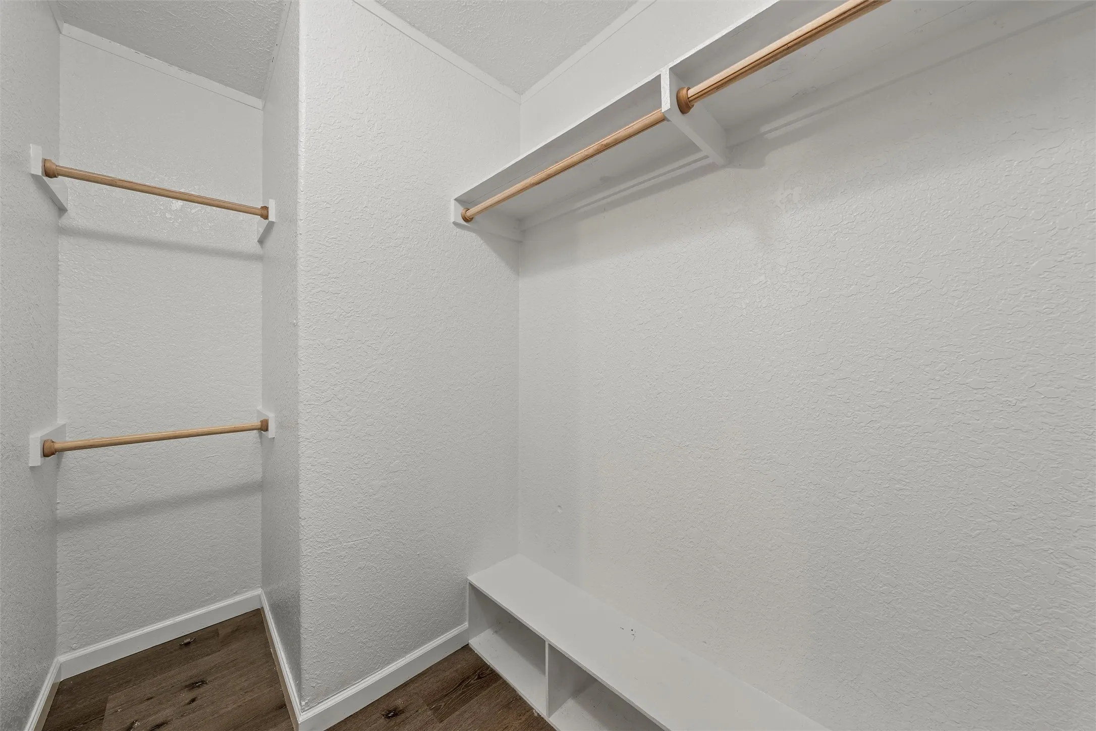 Single Family Residence For Sale in Mc Lennan County , 2220 S 2nd Street, Waco, Texas 76706, 4 Bedroom, 4 Bathroom, 1 Garage spaces, 1,728 Sqft, built in 2004, mls#21396532, Real Estate Agent in Waco, Homes For Sale in Mc Lennan county, Homes For Sale in Waco, Realtor in Waco Texas, Real Estate Brokerage Independent Realty Texas, Luminita Cordes Realtor