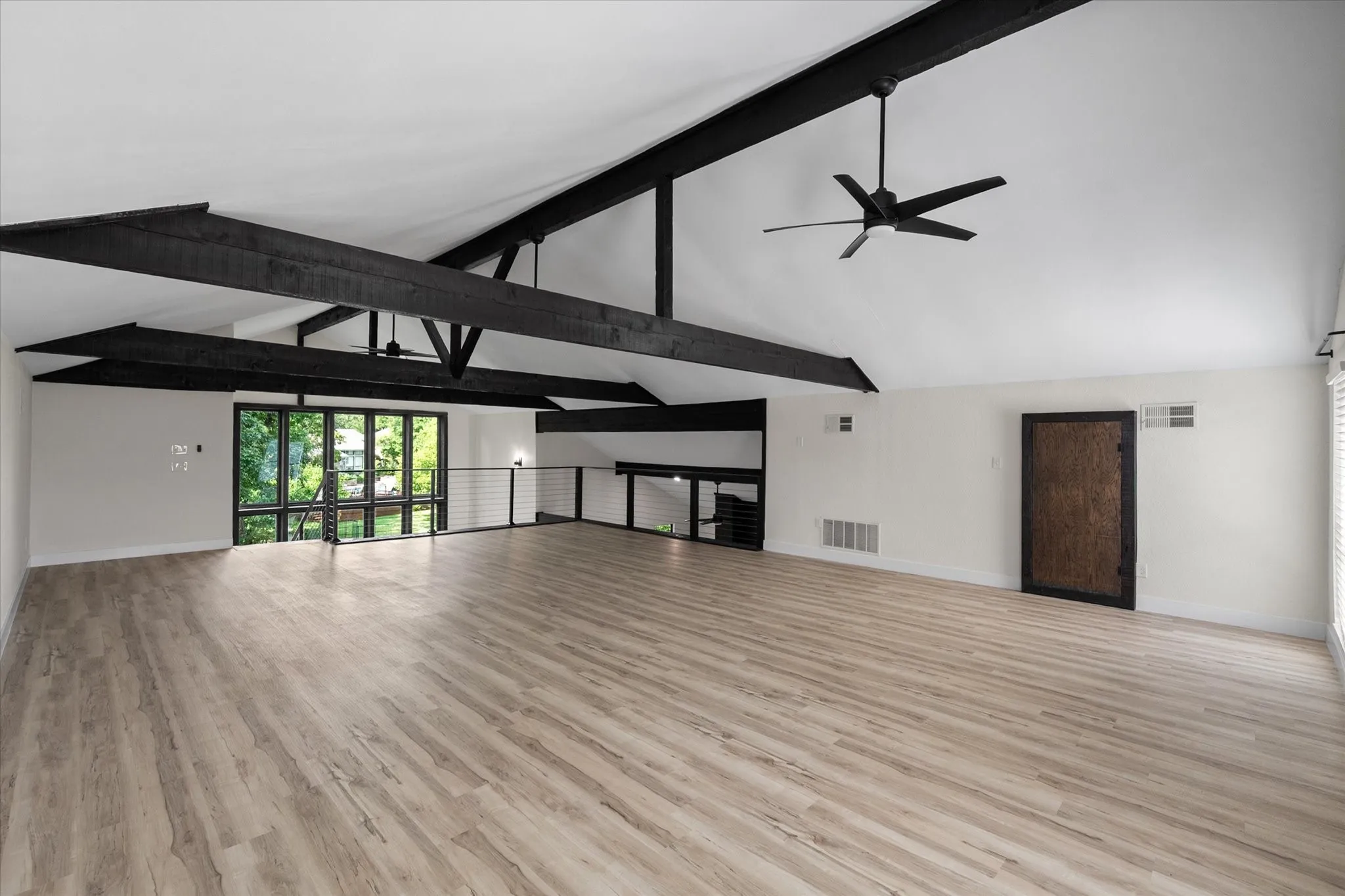 Single Family Residence For Sale in Tarrant County , 1108 San Juan Court, Arlington, Texas 76012, 4 Bedroom, 2 Bathroom, 2 Garage spaces, 3,678 Sqft, built in 1985, mls#21393123, Real Estate Agent in Arlington, Homes For Sale in Tarrant county, Homes For Sale in Arlington, Realtor in Arlington Texas, Real Estate Brokerage Independent Realty Texas, Luminita Cordes Realtor