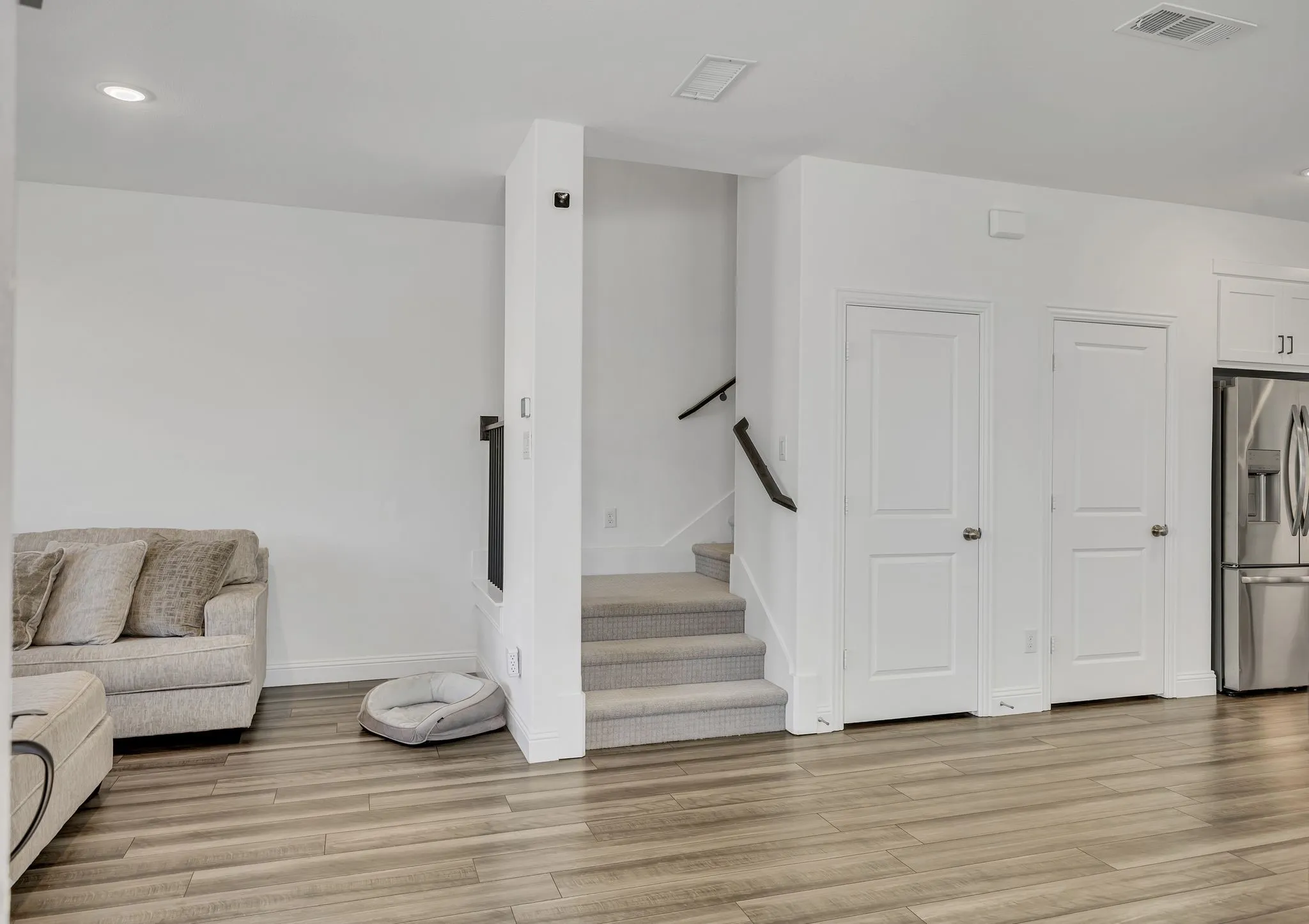 Townhouse For Rent in Dallas County , 2654 Settlers Place, Garland, Texas 75042, 3 Bedroom, 3 Bathroom, 2 Garage spaces, 2,001 Sqft, built in 2022, mls#21396892, Real Estate Agent in Garland, Homes For Rent in Dallas county, Homes For Rent in Garland, Realtor in Garland Texas, Real Estate Brokerage Independent Realty Texas, Luminita Cordes Realtor
