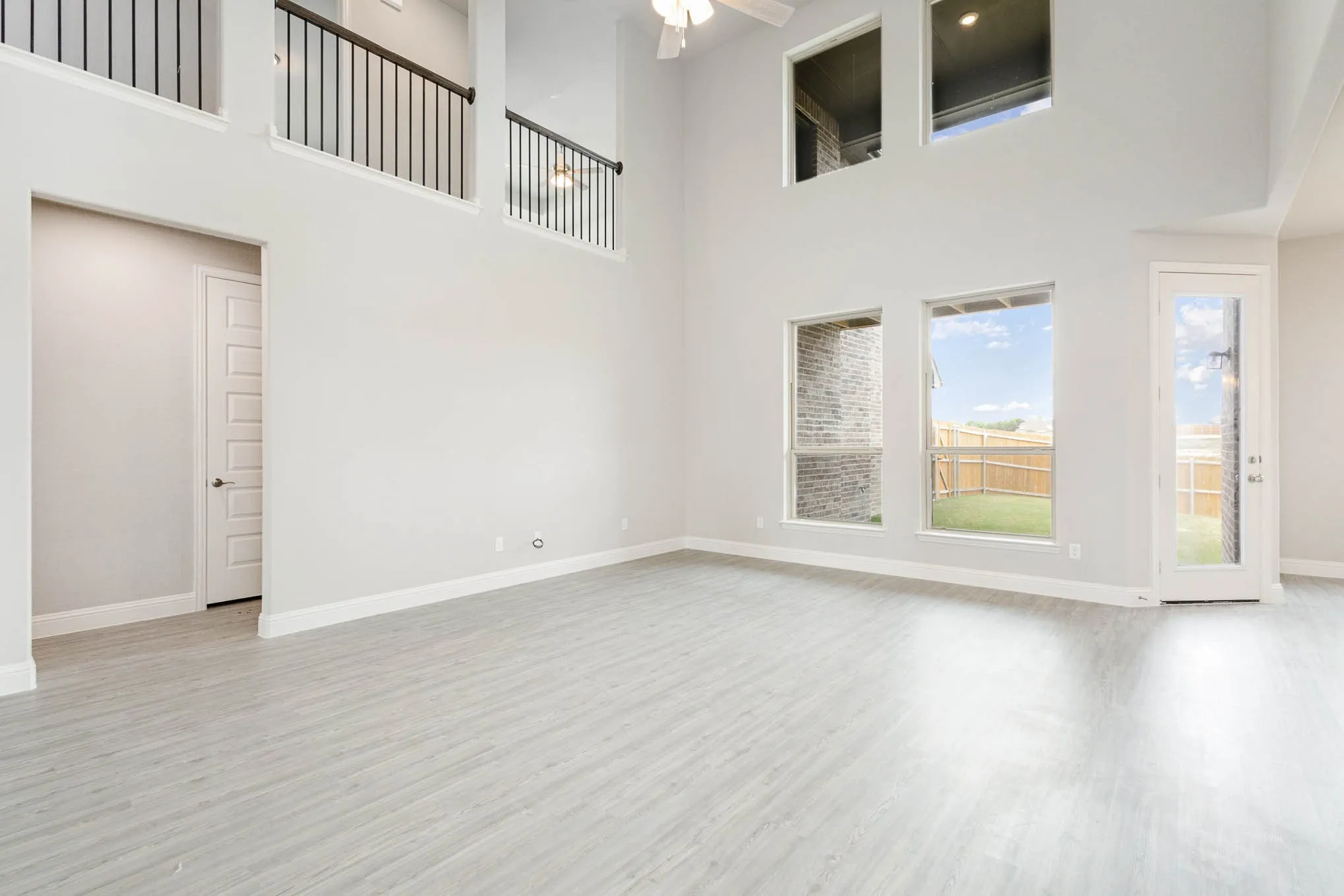 Single Family Residence For Sale in Dallas County , 1807 Osage Court, De Soto, Texas 75115, 4 Bedroom, 3 Bathroom, 2 Garage spaces, 3,205 Sqft, built in 2024, mls#21396951, Real Estate Agent in De Soto, Homes For Sale in Dallas county, Homes For Sale in De Soto, Realtor in De Soto Texas, Real Estate Brokerage Independent Realty Texas, Luminita Cordes Realtor