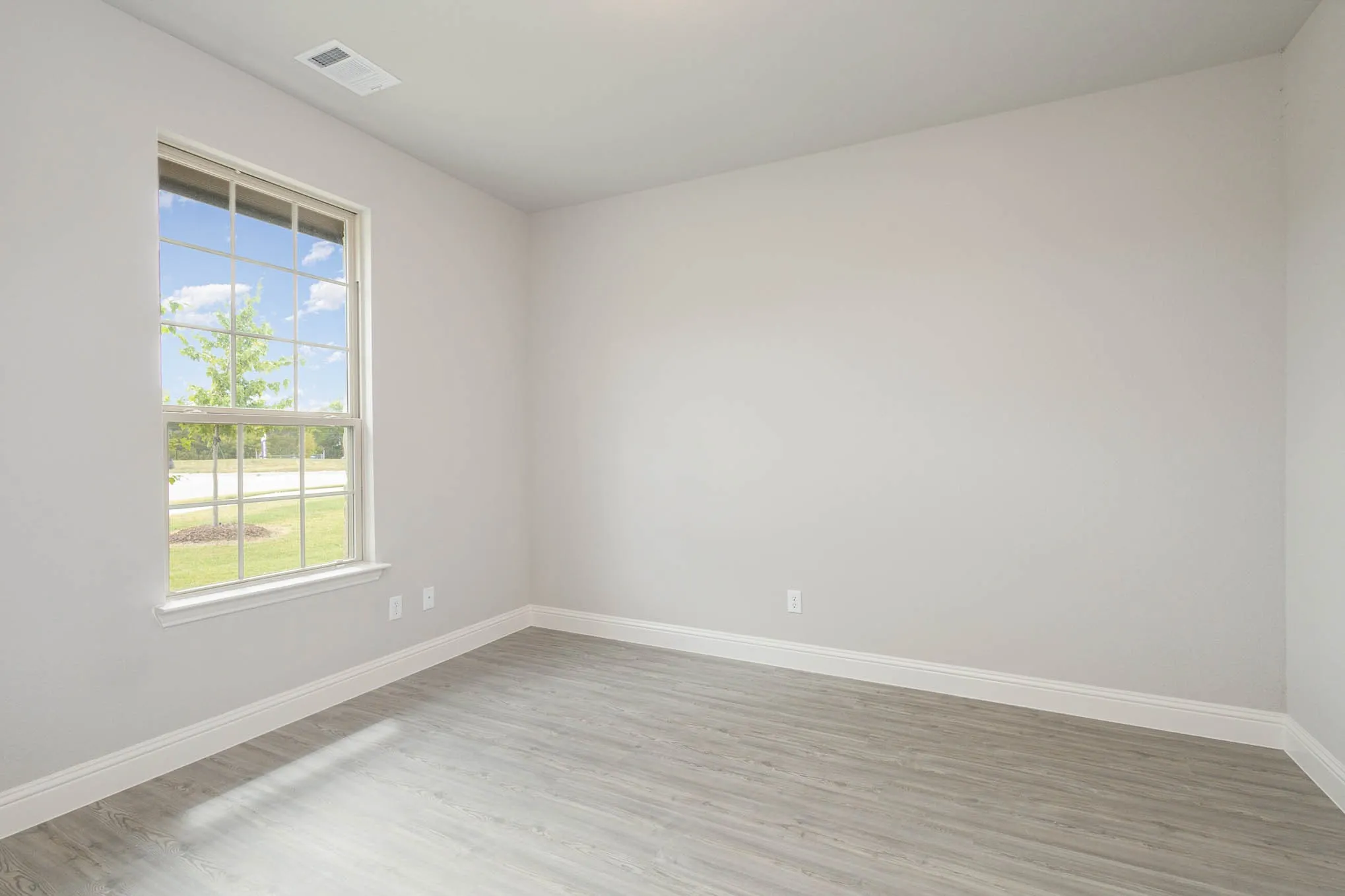 Single Family Residence For Sale in Dallas County , 1807 Osage Court, De Soto, Texas 75115, 4 Bedroom, 3 Bathroom, 2 Garage spaces, 3,205 Sqft, built in 2024, mls#21396951, Real Estate Agent in De Soto, Homes For Sale in Dallas county, Homes For Sale in De Soto, Realtor in De Soto Texas, Real Estate Brokerage Independent Realty Texas, Luminita Cordes Realtor