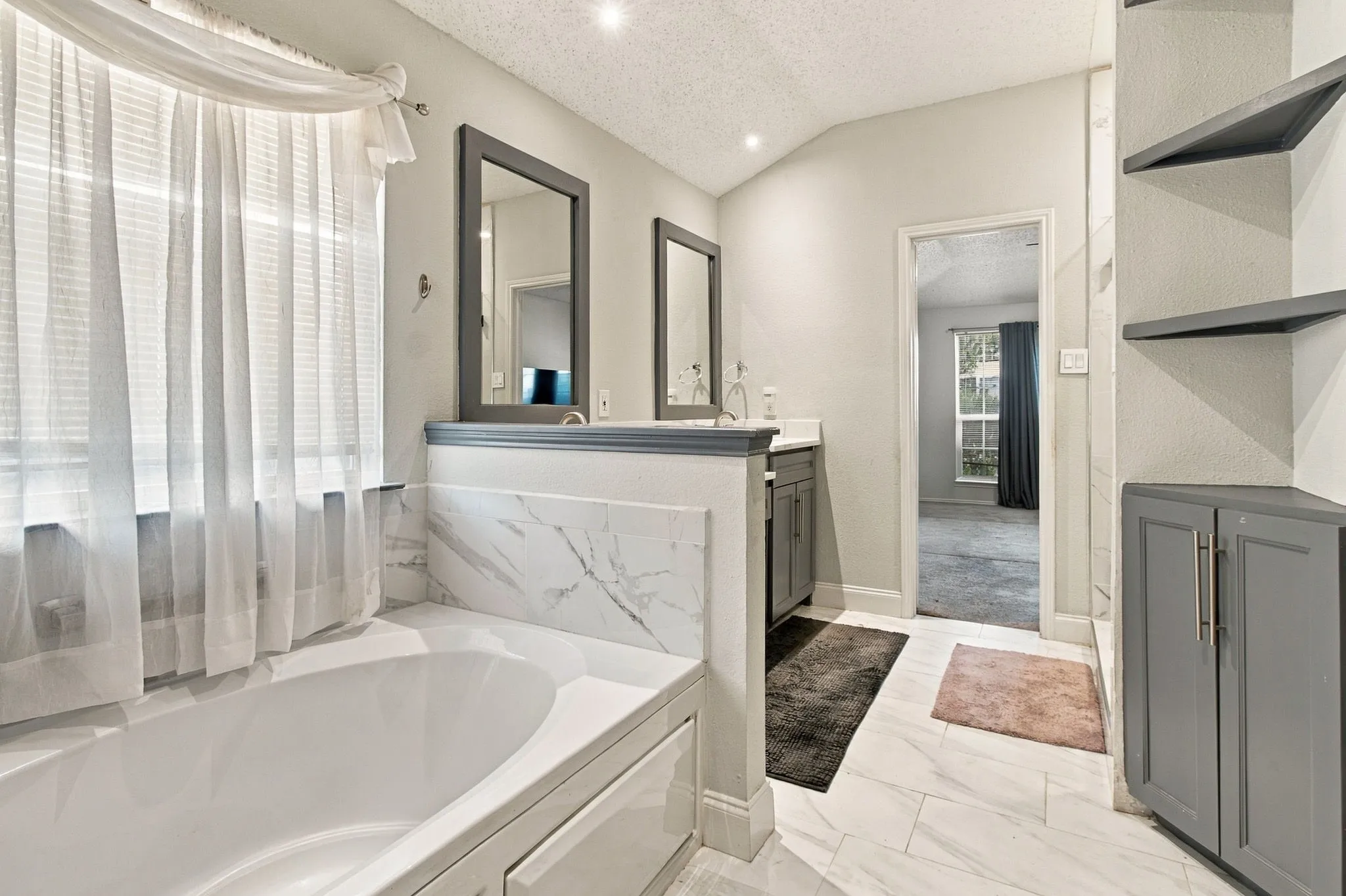 Single Family Residence For Sale in Dallas County , 752 Eldorado Drive, De Soto, Texas 75115, 4 Bedroom, 2 Bathroom, 2 Garage spaces, 2,175 Sqft, built in 2002, mls#21396919, Real Estate Agent in De Soto, Homes For Sale in Dallas county, Homes For Sale in De Soto, Realtor in De Soto Texas, Real Estate Brokerage Independent Realty Texas, Luminita Cordes Realtor