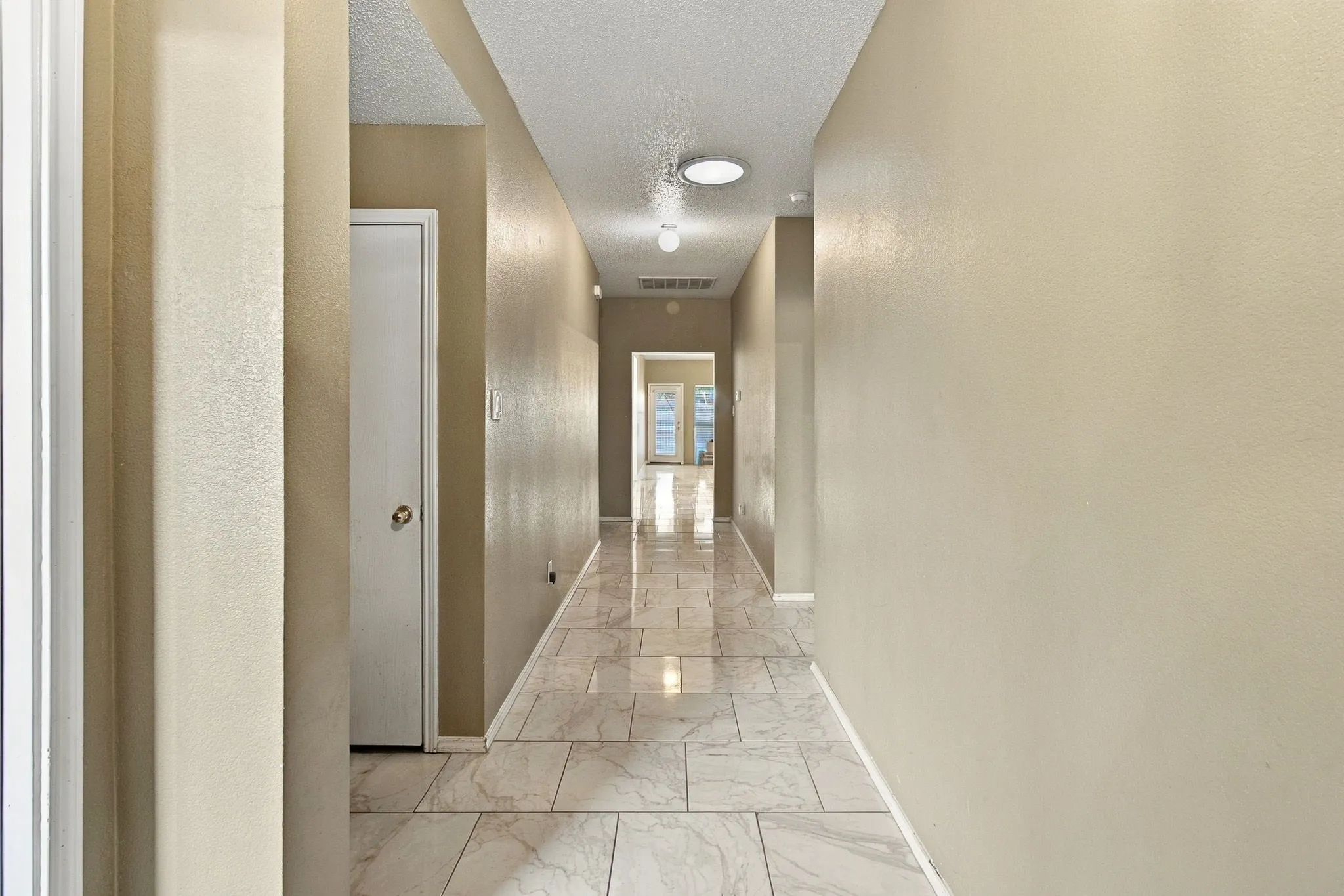 Single Family Residence For Sale in Dallas County , 752 Eldorado Drive, De Soto, Texas 75115, 4 Bedroom, 2 Bathroom, 2 Garage spaces, 2,175 Sqft, built in 2002, mls#21396919, Real Estate Agent in De Soto, Homes For Sale in Dallas county, Homes For Sale in De Soto, Realtor in De Soto Texas, Real Estate Brokerage Independent Realty Texas, Luminita Cordes Realtor