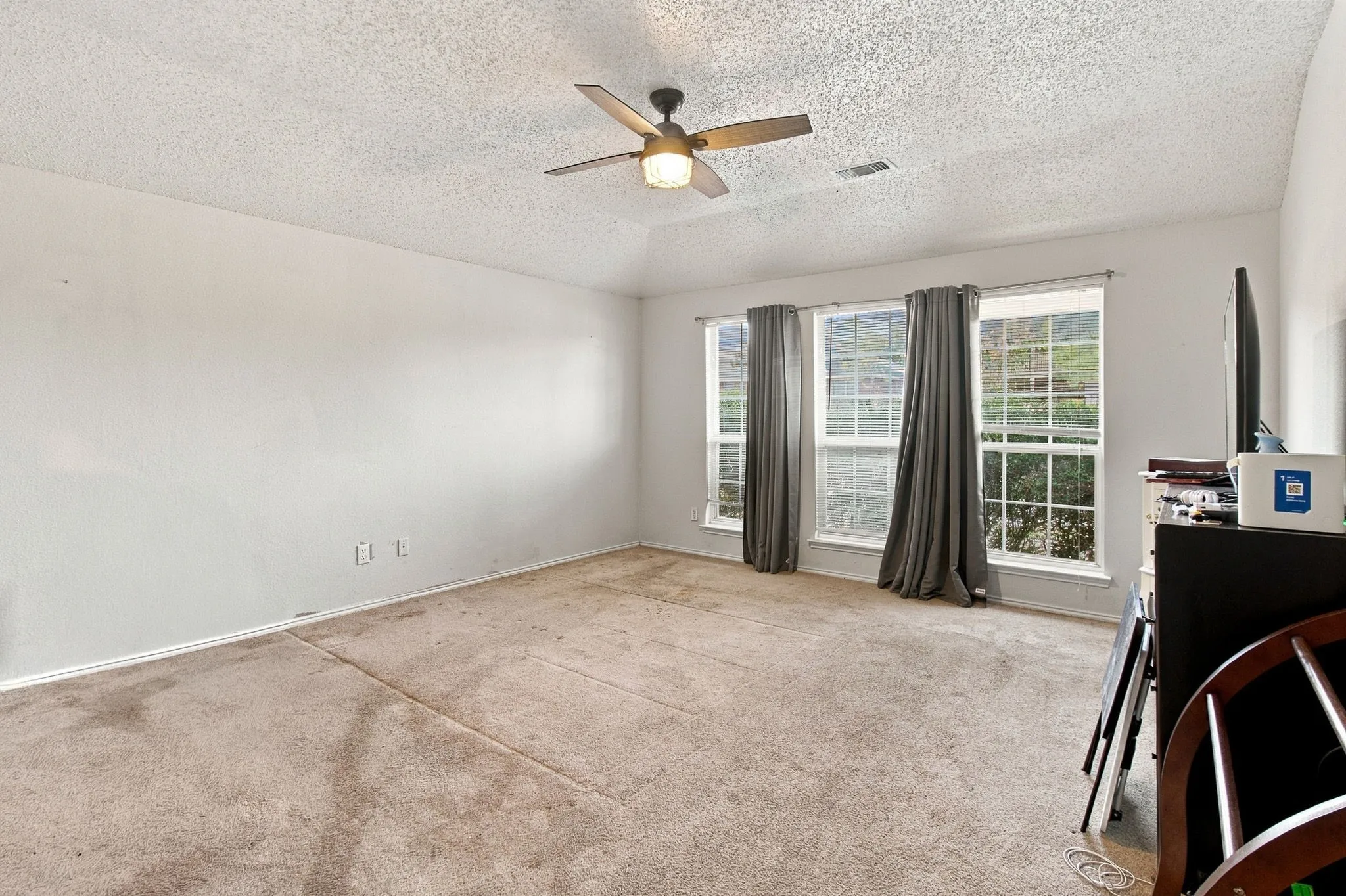 Single Family Residence For Sale in Dallas County , 752 Eldorado Drive, De Soto, Texas 75115, 4 Bedroom, 2 Bathroom, 2 Garage spaces, 2,175 Sqft, built in 2002, mls#21396919, Real Estate Agent in De Soto, Homes For Sale in Dallas county, Homes For Sale in De Soto, Realtor in De Soto Texas, Real Estate Brokerage Independent Realty Texas, Luminita Cordes Realtor
