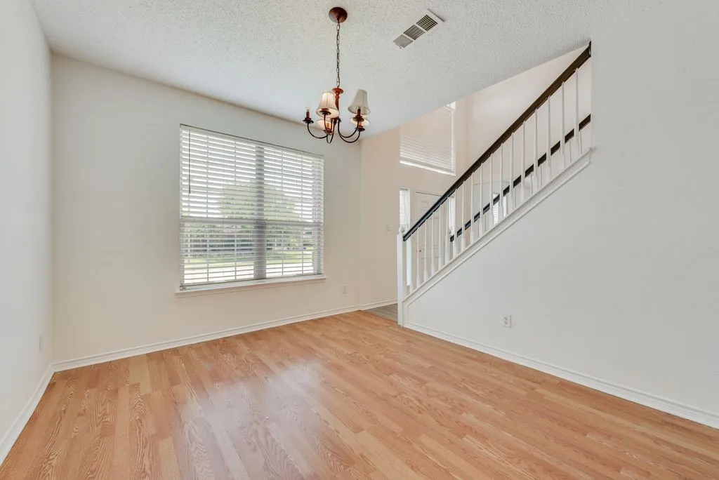Single Family Residence For Rent in Collin County , 1414 Berkley Road, Allen, Texas 75002, 4 Bedroom, 3 Bathroom, 2 Garage spaces, 2,364 Sqft, built in 1999, mls#21395509, Real Estate Agent in Allen, Homes For Rent in Collin county, Homes For Rent in Allen, Realtor in Allen Texas, Real Estate Brokerage Independent Realty Texas, Luminita Cordes Realtor