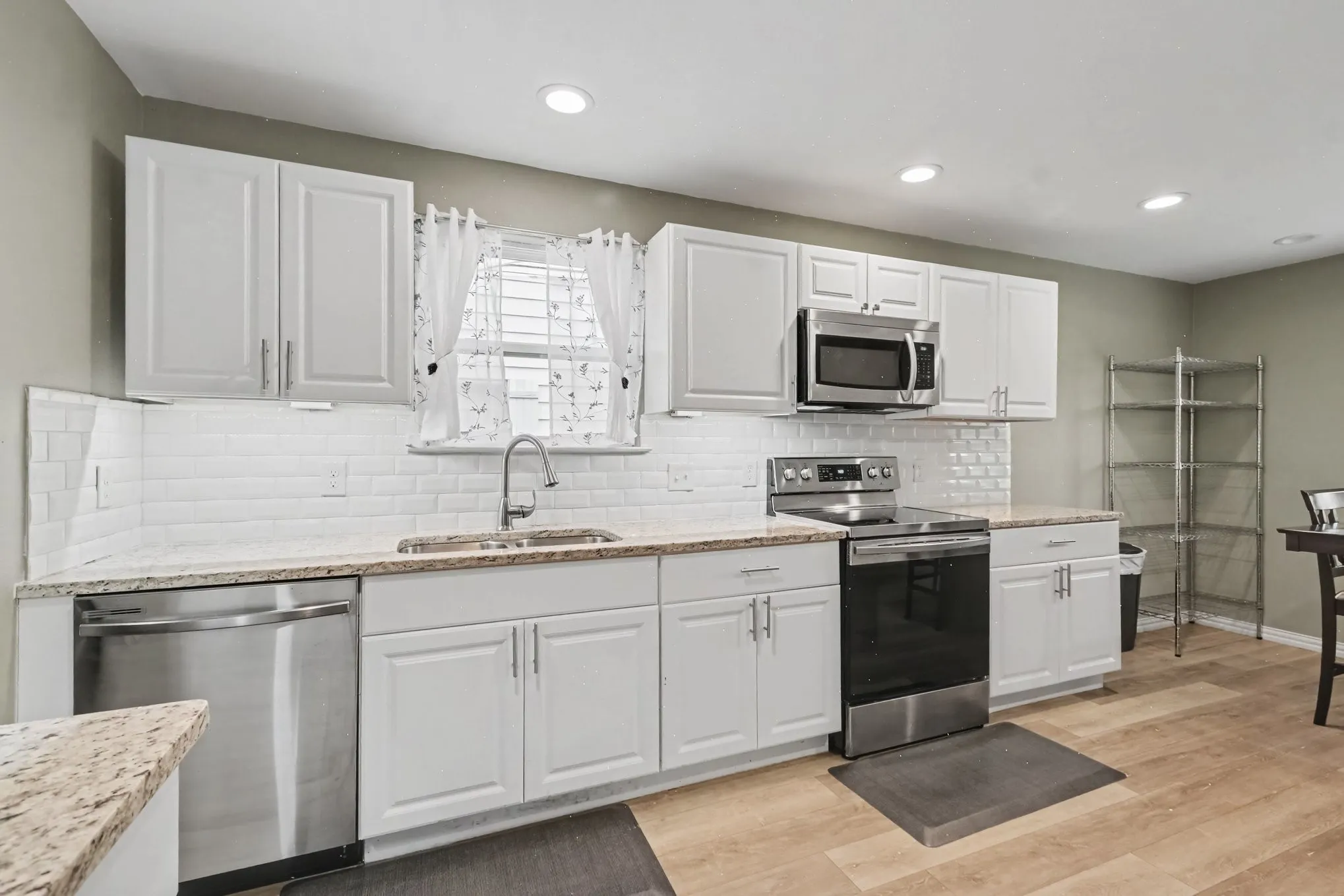 Single Family Residence For Sale in Dallas County , 2314 Healey Drive, Dallas, Texas 75228, 3 Bedroom, 2 Bathroom, Garage spaces, 1,488 Sqft, built in 1954, mls#21395164, Real Estate Agent in Dallas, Homes For Sale in Dallas county, Homes For Sale in Dallas, Realtor in Dallas Texas, Real Estate Brokerage Independent Realty Texas, Luminita Cordes Realtor