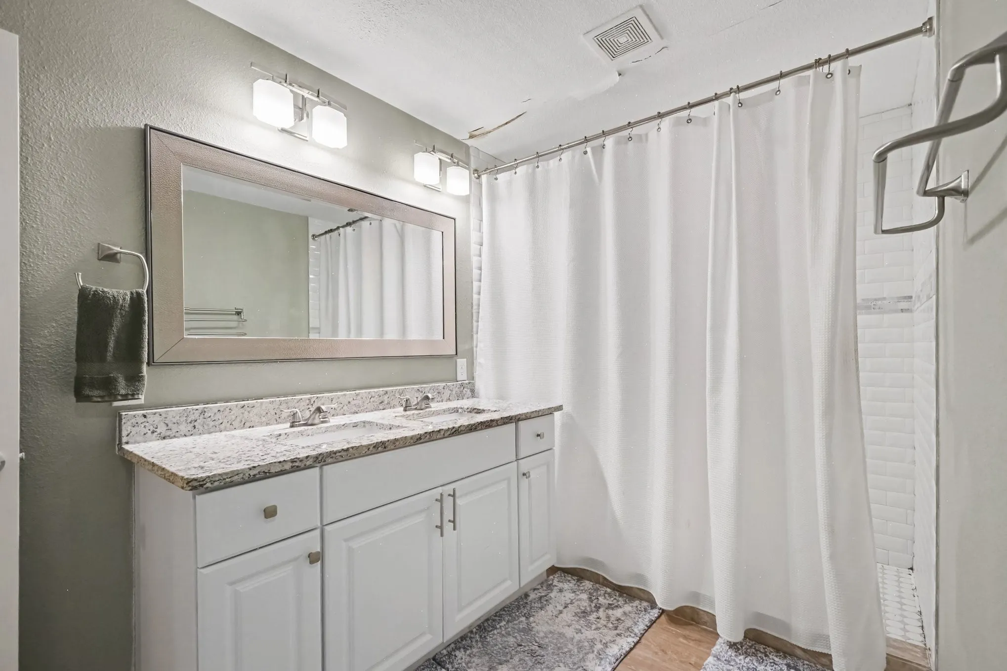 Single Family Residence For Sale in Dallas County , 2314 Healey Drive, Dallas, Texas 75228, 3 Bedroom, 2 Bathroom, Garage spaces, 1,488 Sqft, built in 1954, mls#21395164, Real Estate Agent in Dallas, Homes For Sale in Dallas county, Homes For Sale in Dallas, Realtor in Dallas Texas, Real Estate Brokerage Independent Realty Texas, Luminita Cordes Realtor