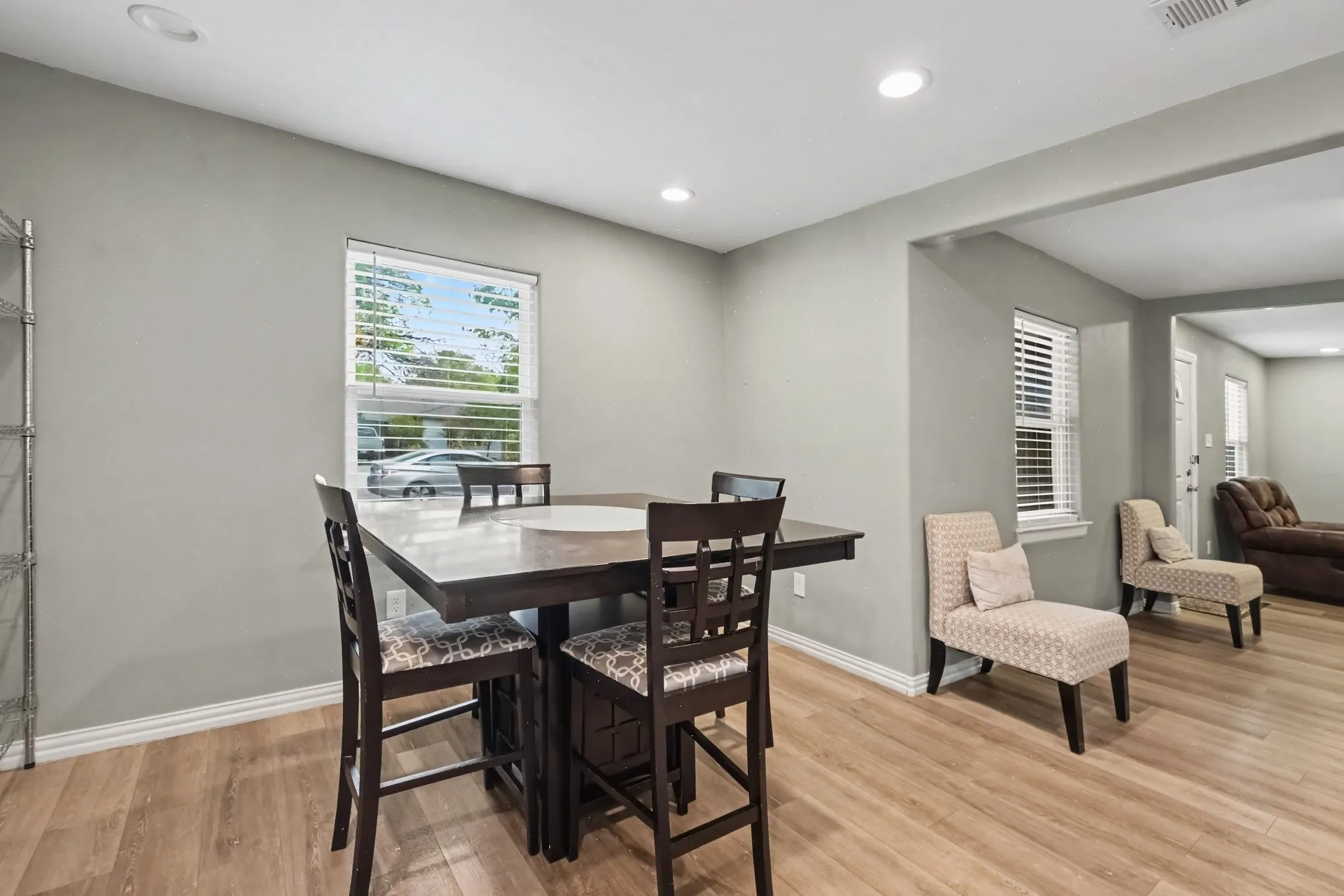 Single Family Residence For Sale in Dallas County , 2314 Healey Drive, Dallas, Texas 75228, 3 Bedroom, 2 Bathroom, Garage spaces, 1,488 Sqft, built in 1954, mls#21395164, Real Estate Agent in Dallas, Homes For Sale in Dallas county, Homes For Sale in Dallas, Realtor in Dallas Texas, Real Estate Brokerage Independent Realty Texas, Luminita Cordes Realtor