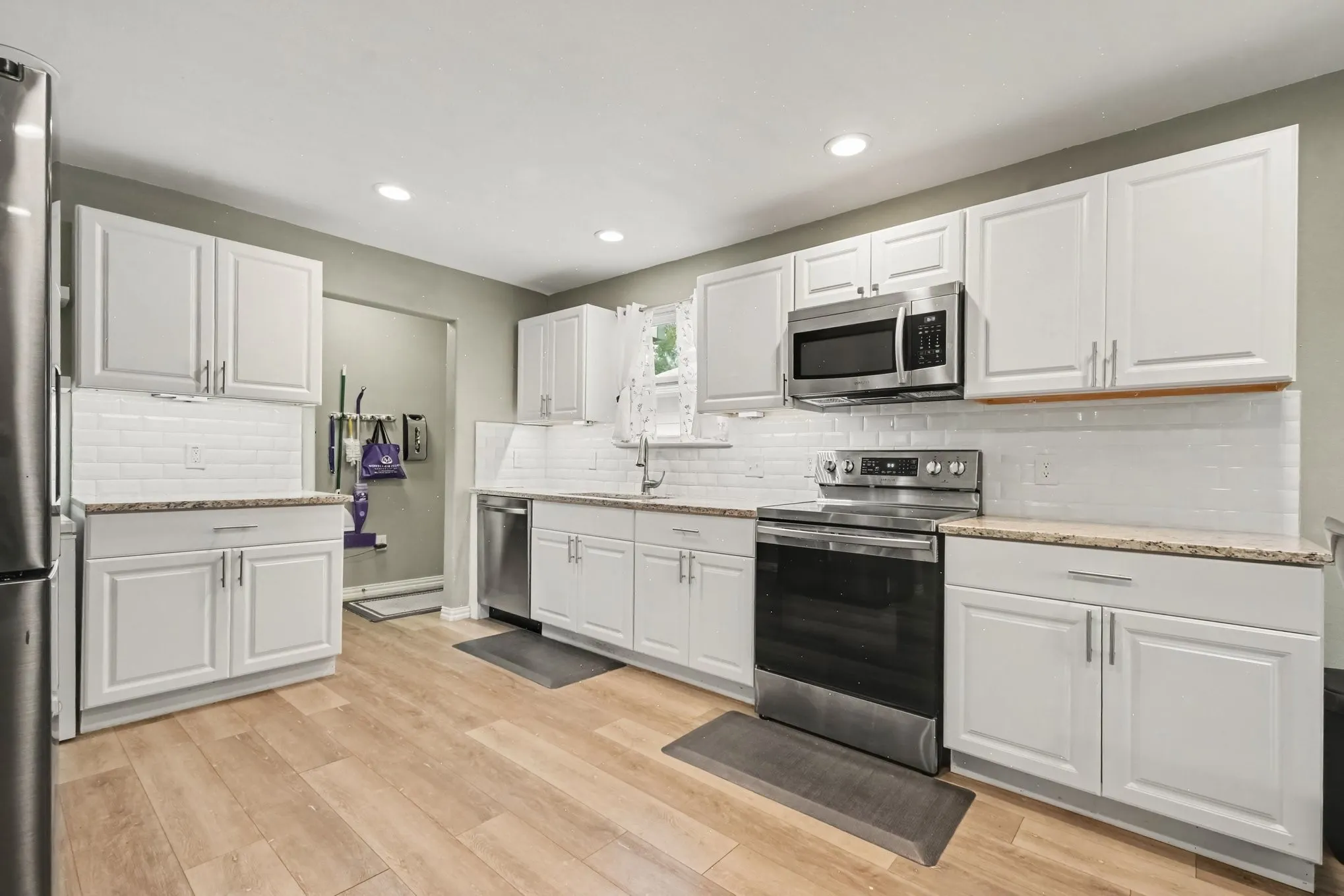 Single Family Residence For Sale in Dallas County , 2314 Healey Drive, Dallas, Texas 75228, 3 Bedroom, 2 Bathroom, Garage spaces, 1,488 Sqft, built in 1954, mls#21395164, Real Estate Agent in Dallas, Homes For Sale in Dallas county, Homes For Sale in Dallas, Realtor in Dallas Texas, Real Estate Brokerage Independent Realty Texas, Luminita Cordes Realtor