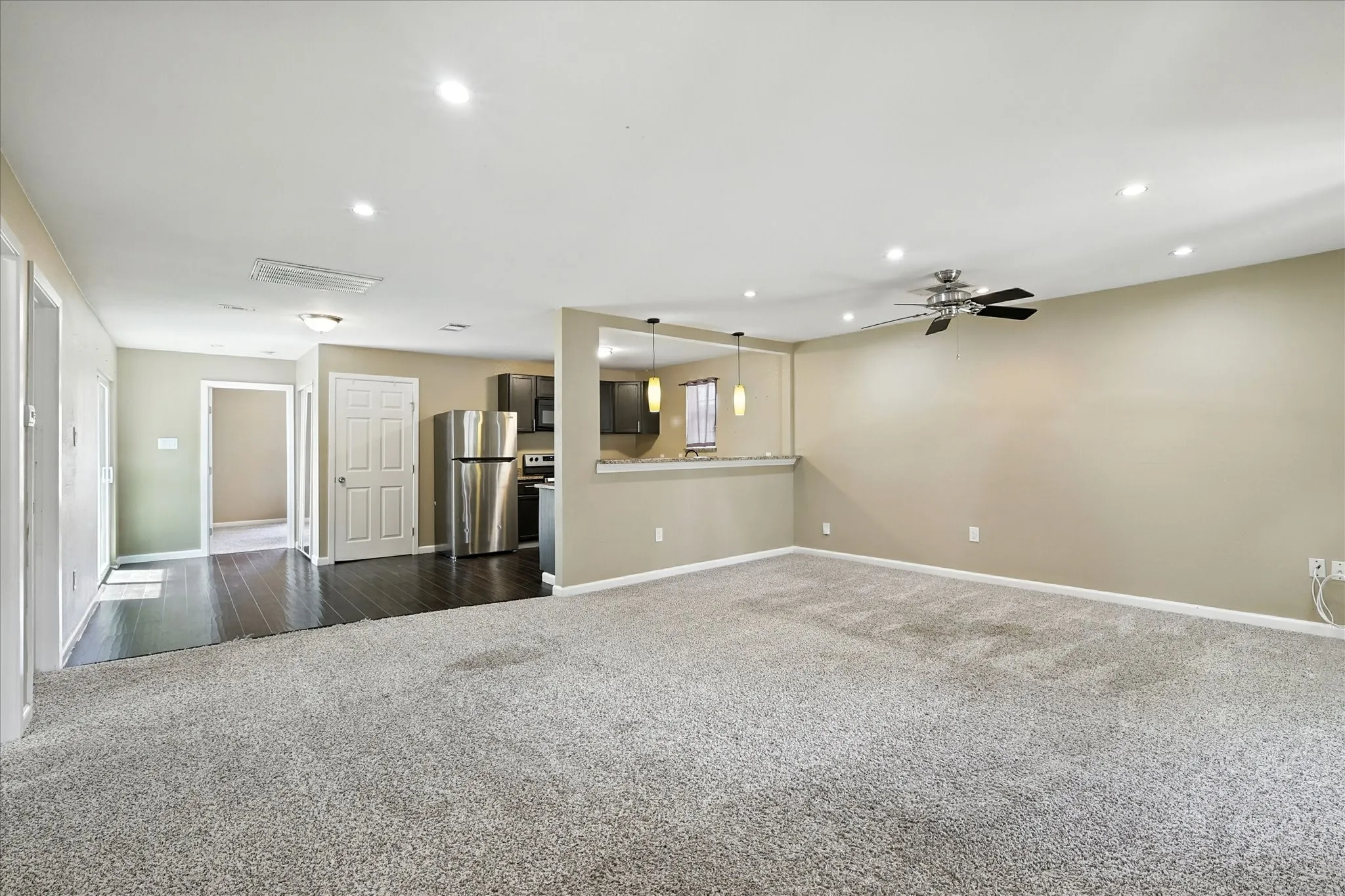 Single Family Residence For Sale in Collin County , 7243 Ash Street, Frisco, Texas 75034, 3 Bedroom, 2 Bathroom, Garage spaces, 1,277 Sqft, built in 1961, mls#21396972, Real Estate Agent in Frisco, Homes For Sale in Collin county, Homes For Sale in Frisco, Realtor in Frisco Texas, Real Estate Brokerage Independent Realty Texas, Luminita Cordes Realtor