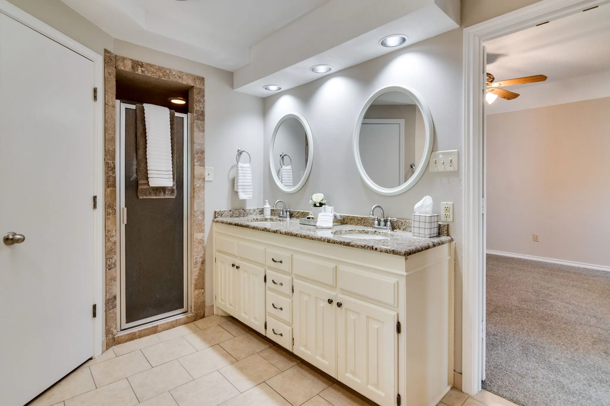 Double vanity