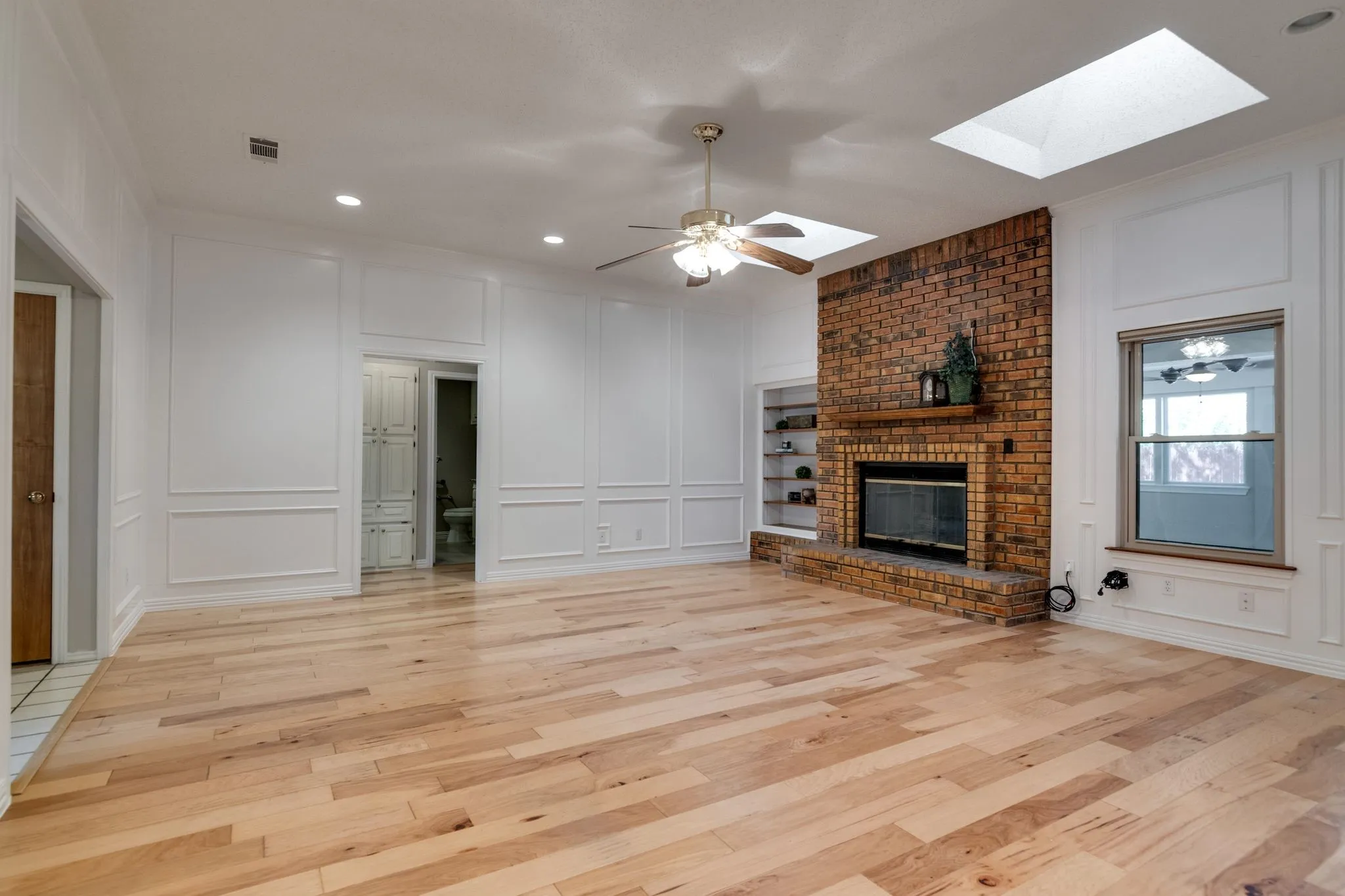 Angle looking back toward secondary bedrooms