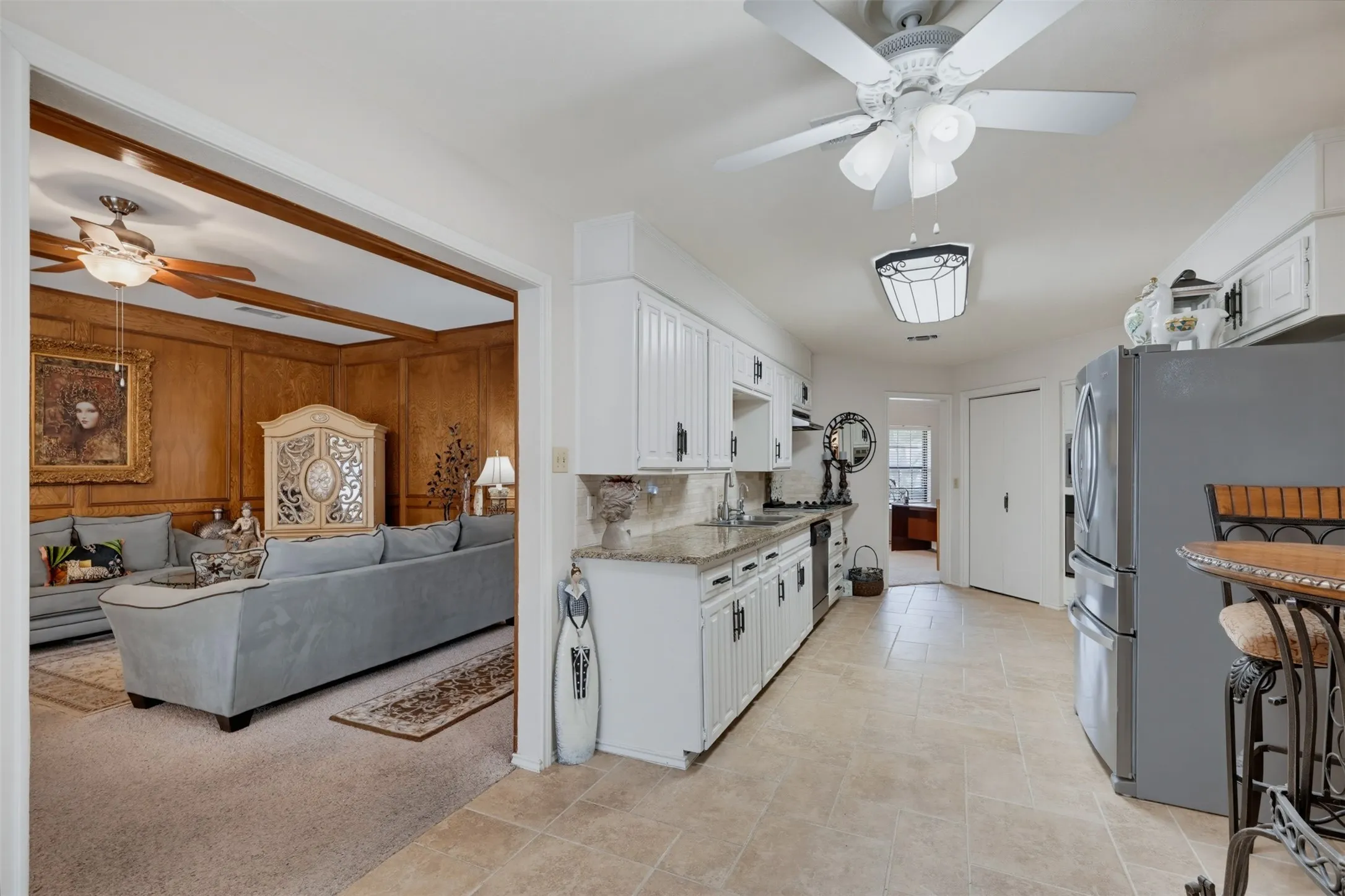 Single Family Residence For Sale in Tarrant County , 1903 Moody Court, Arlington, Texas 76012, 4 Bedroom, 3 Bathroom, 2 Garage spaces, 2,062 Sqft, built in 1976, mls#21392818, Real Estate Agent in Arlington, Homes For Sale in Tarrant county, Homes For Sale in Arlington, Realtor in Arlington Texas, Real Estate Brokerage Independent Realty Texas, Luminita Cordes Realtor