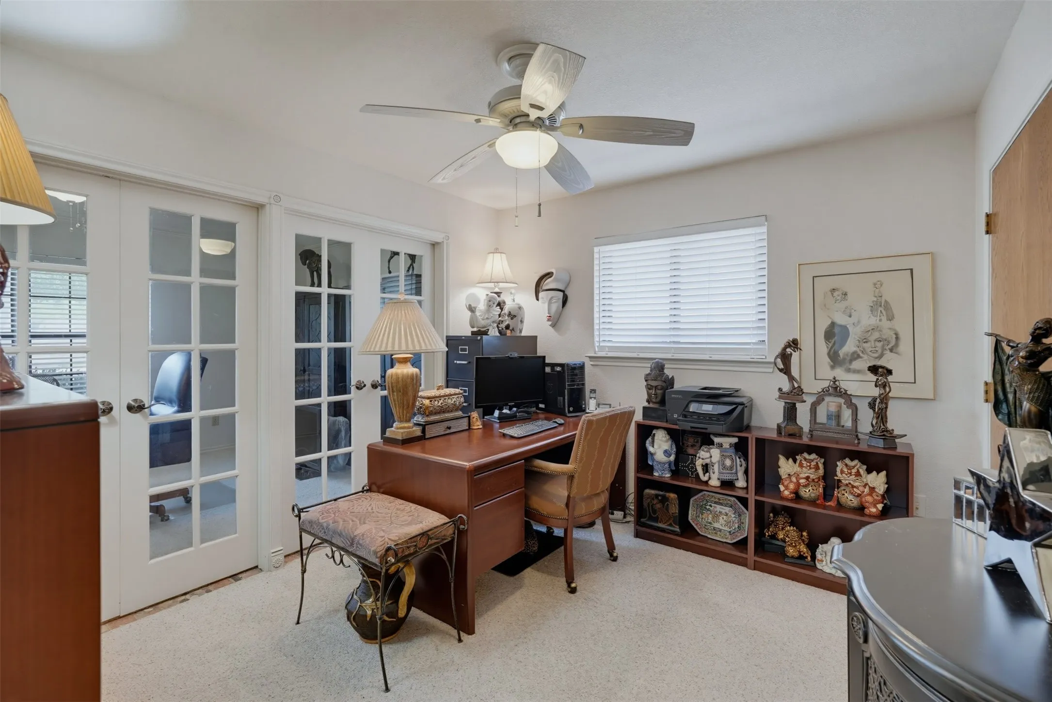Single Family Residence For Sale in Tarrant County , 1903 Moody Court, Arlington, Texas 76012, 4 Bedroom, 3 Bathroom, 2 Garage spaces, 2,062 Sqft, built in 1976, mls#21392818, Real Estate Agent in Arlington, Homes For Sale in Tarrant county, Homes For Sale in Arlington, Realtor in Arlington Texas, Real Estate Brokerage Independent Realty Texas, Luminita Cordes Realtor