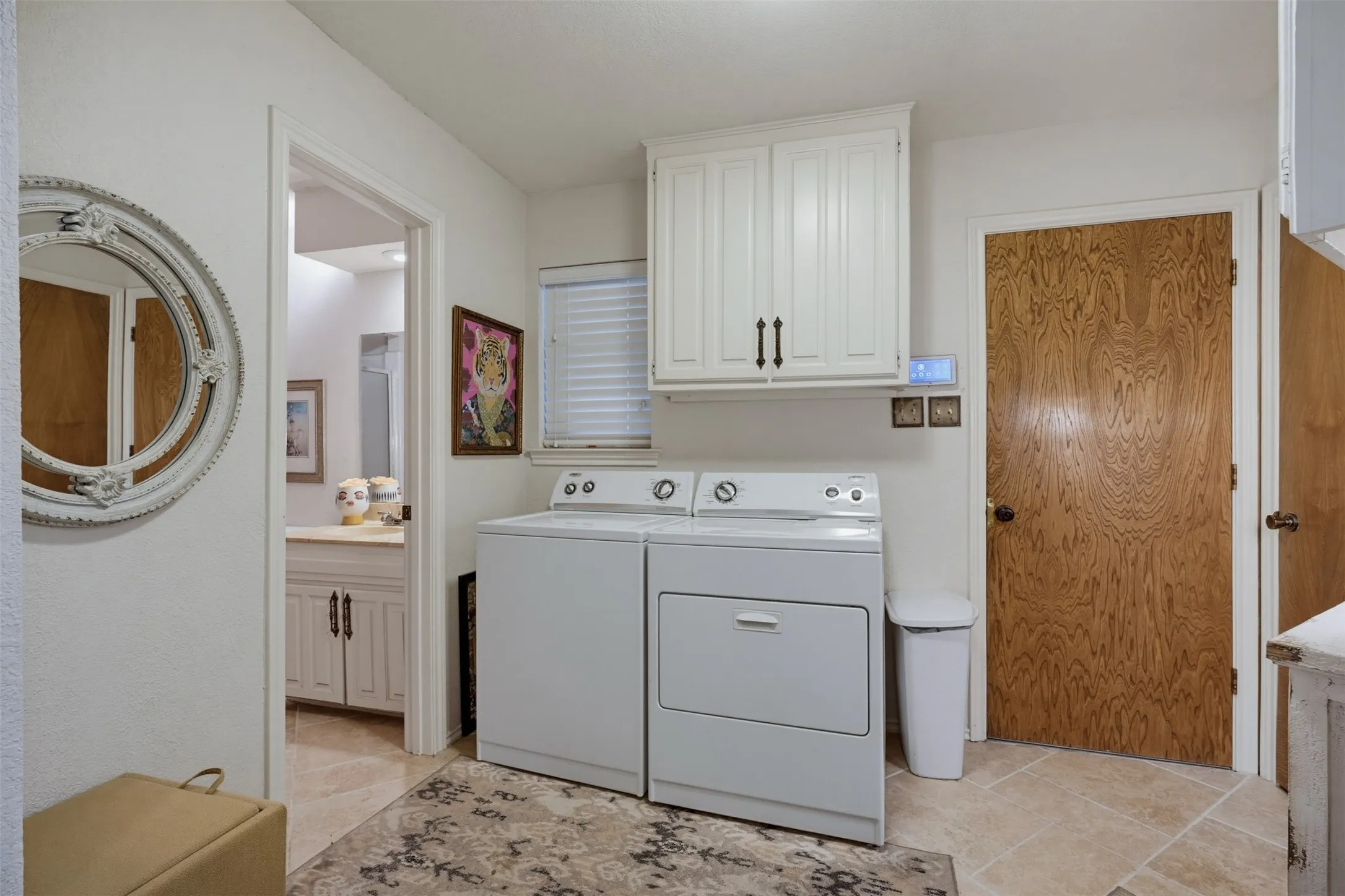 Single Family Residence For Sale in Tarrant County , 1903 Moody Court, Arlington, Texas 76012, 4 Bedroom, 3 Bathroom, 2 Garage spaces, 2,062 Sqft, built in 1976, mls#21392818, Real Estate Agent in Arlington, Homes For Sale in Tarrant county, Homes For Sale in Arlington, Realtor in Arlington Texas, Real Estate Brokerage Independent Realty Texas, Luminita Cordes Realtor