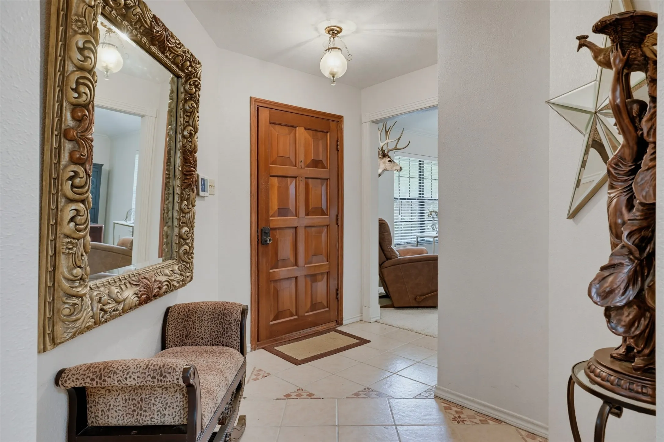 Single Family Residence For Sale in Tarrant County , 1903 Moody Court, Arlington, Texas 76012, 4 Bedroom, 3 Bathroom, 2 Garage spaces, 2,062 Sqft, built in 1976, mls#21392818, Real Estate Agent in Arlington, Homes For Sale in Tarrant county, Homes For Sale in Arlington, Realtor in Arlington Texas, Real Estate Brokerage Independent Realty Texas, Luminita Cordes Realtor