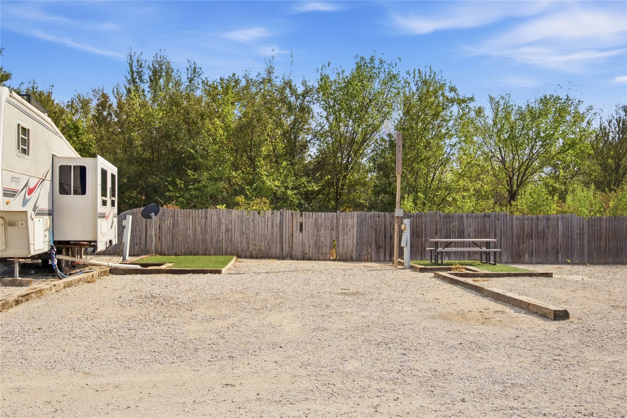 Business For Sale in Tarrant County , 11775 Fm 730 N, Azle, Texas 76020, 0, 0, Garage spaces, 0 Sqft, built in 2003, mls#21396980, Real Estate Agent in Azle, Homes For Sale in Tarrant county, Homes For Sale in Azle, Realtor in Azle Texas, Real Estate Brokerage Independent Realty Texas, Luminita Cordes Realtor