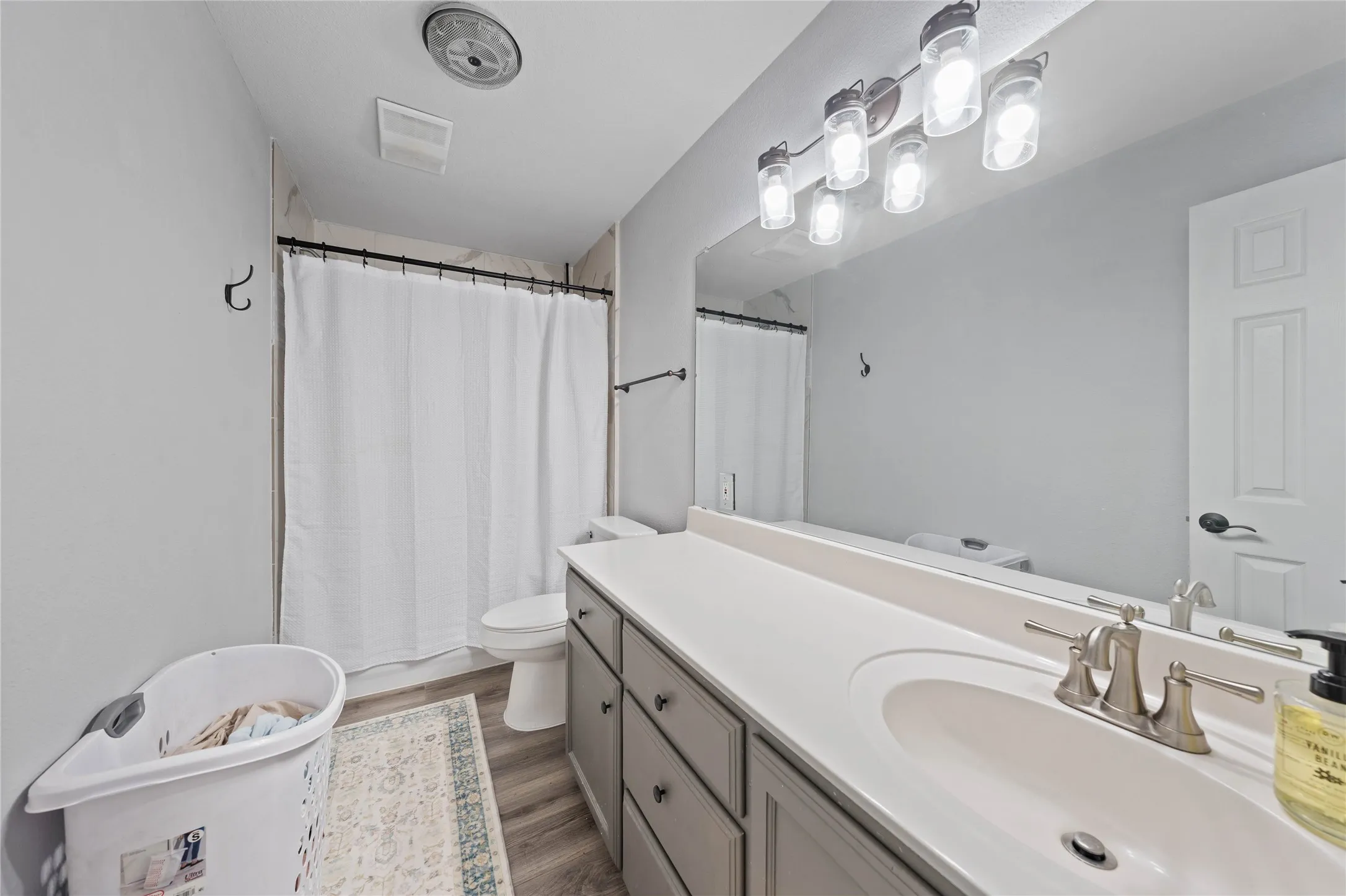 Quadruplex For Sale in Mc Lennan County , 1312 Wood Avenue A, B, C, D, Waco, Texas 76706, 0, 0, Garage spaces, 0 Sqft, built in 2002, mls#21394263, Real Estate Agent in Waco, Homes For Sale in Mc Lennan county, Homes For Sale in Waco, Realtor in Waco Texas, Real Estate Brokerage Independent Realty Texas, Luminita Cordes Realtor