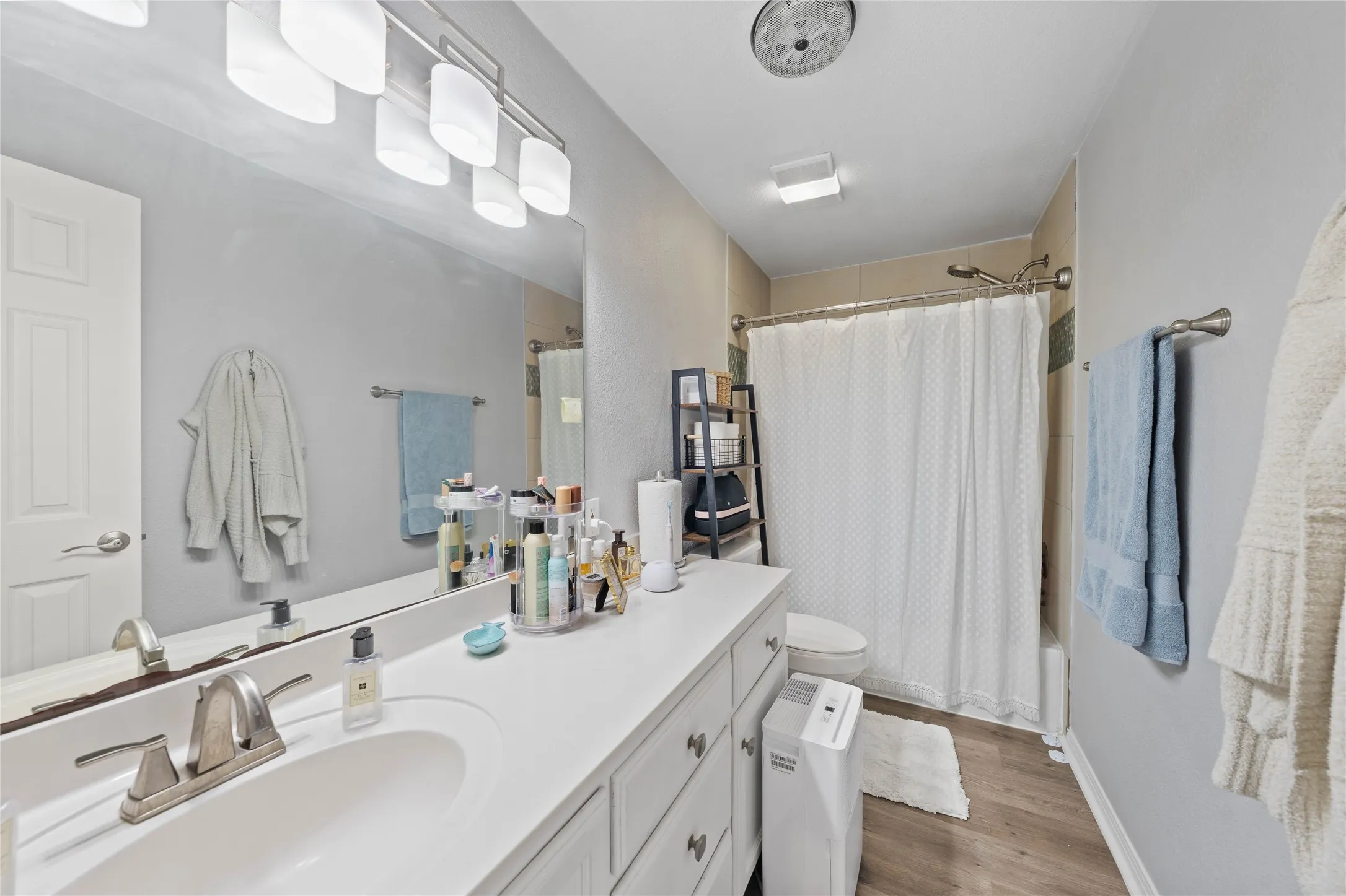 Quadruplex For Sale in Mc Lennan County , 1312 Wood Avenue A, B, C, D, Waco, Texas 76706, 0, 0, Garage spaces, 0 Sqft, built in 2002, mls#21394263, Real Estate Agent in Waco, Homes For Sale in Mc Lennan county, Homes For Sale in Waco, Realtor in Waco Texas, Real Estate Brokerage Independent Realty Texas, Luminita Cordes Realtor