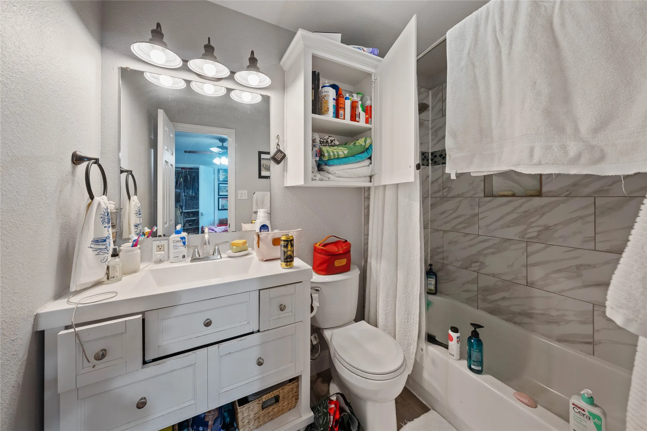 Quadruplex For Sale in Mc Lennan County , 1312 Wood Avenue A, B, C, D, Waco, Texas 76706, 0, 0, Garage spaces, 0 Sqft, built in 2002, mls#21394263, Real Estate Agent in Waco, Homes For Sale in Mc Lennan county, Homes For Sale in Waco, Realtor in Waco Texas, Real Estate Brokerage Independent Realty Texas, Luminita Cordes Realtor