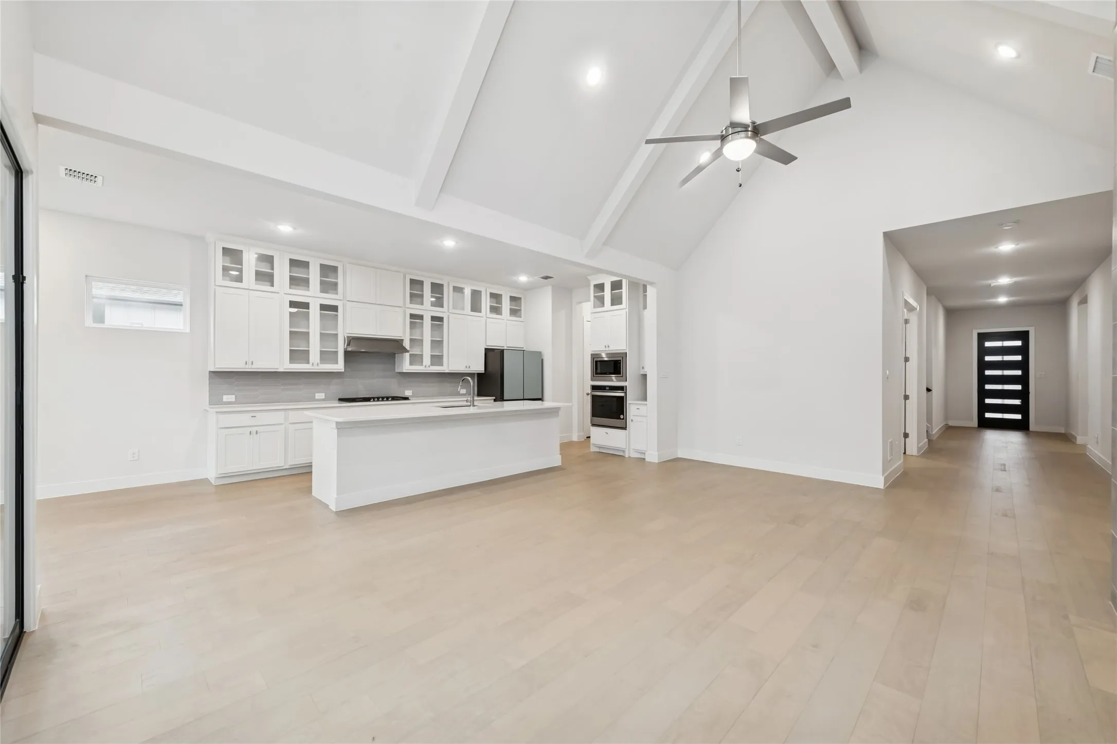 Single Family Residence For Rent in Collin County , 1420 Meziere Sky Drive, Wylie, Texas 75098, 4 Bedroom, 4 Bathroom, 3 Garage spaces, 3,428 Sqft, built in 2022, mls#21396982, Real Estate Agent in Wylie, Homes For Rent in Collin county, Homes For Rent in Wylie, Realtor in Wylie Texas, Real Estate Brokerage Independent Realty Texas, Luminita Cordes Realtor