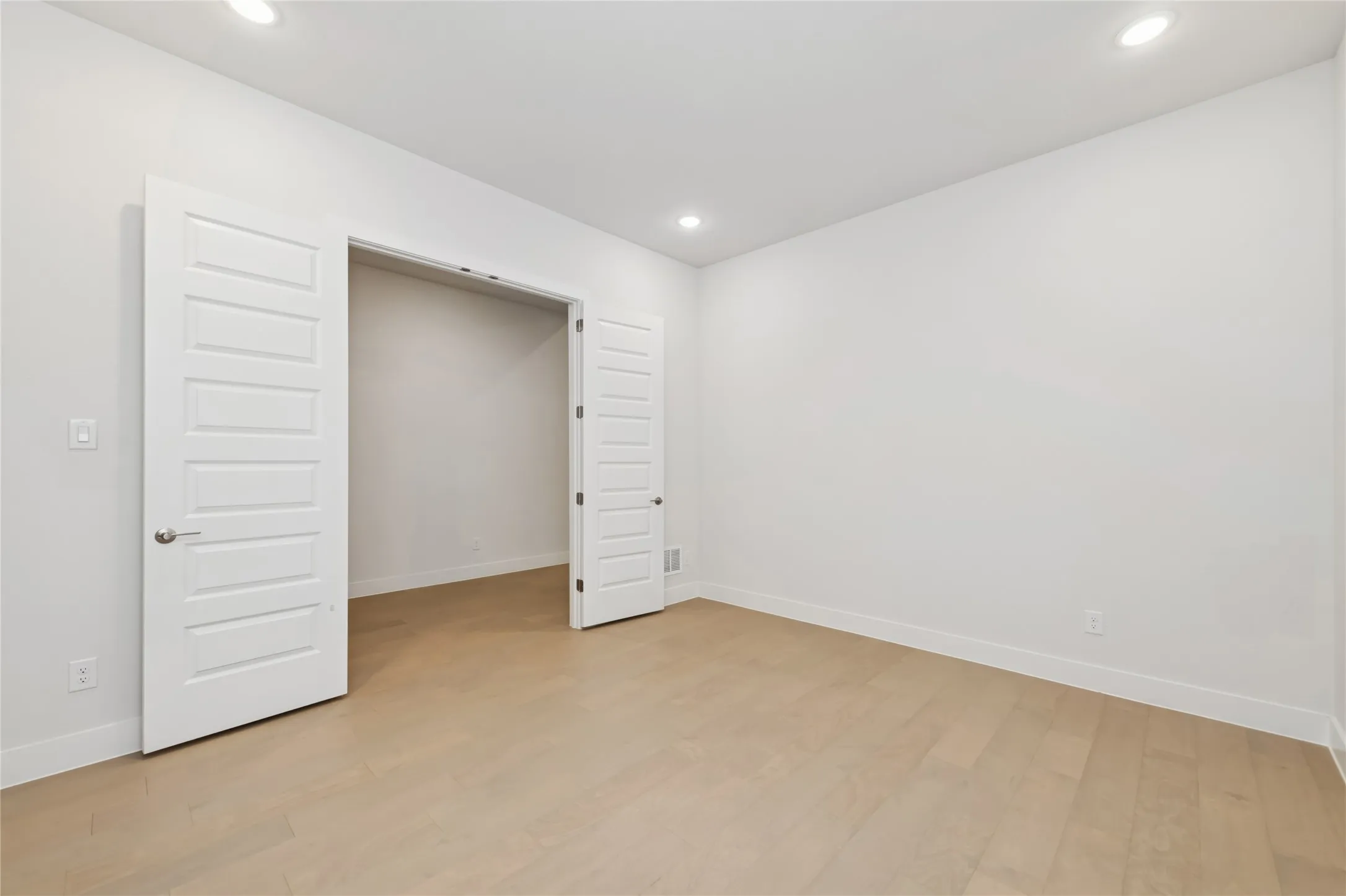 Single Family Residence For Rent in Collin County , 1420 Meziere Sky Drive, Wylie, Texas 75098, 4 Bedroom, 4 Bathroom, 3 Garage spaces, 3,428 Sqft, built in 2022, mls#21396982, Real Estate Agent in Wylie, Homes For Rent in Collin county, Homes For Rent in Wylie, Realtor in Wylie Texas, Real Estate Brokerage Independent Realty Texas, Luminita Cordes Realtor