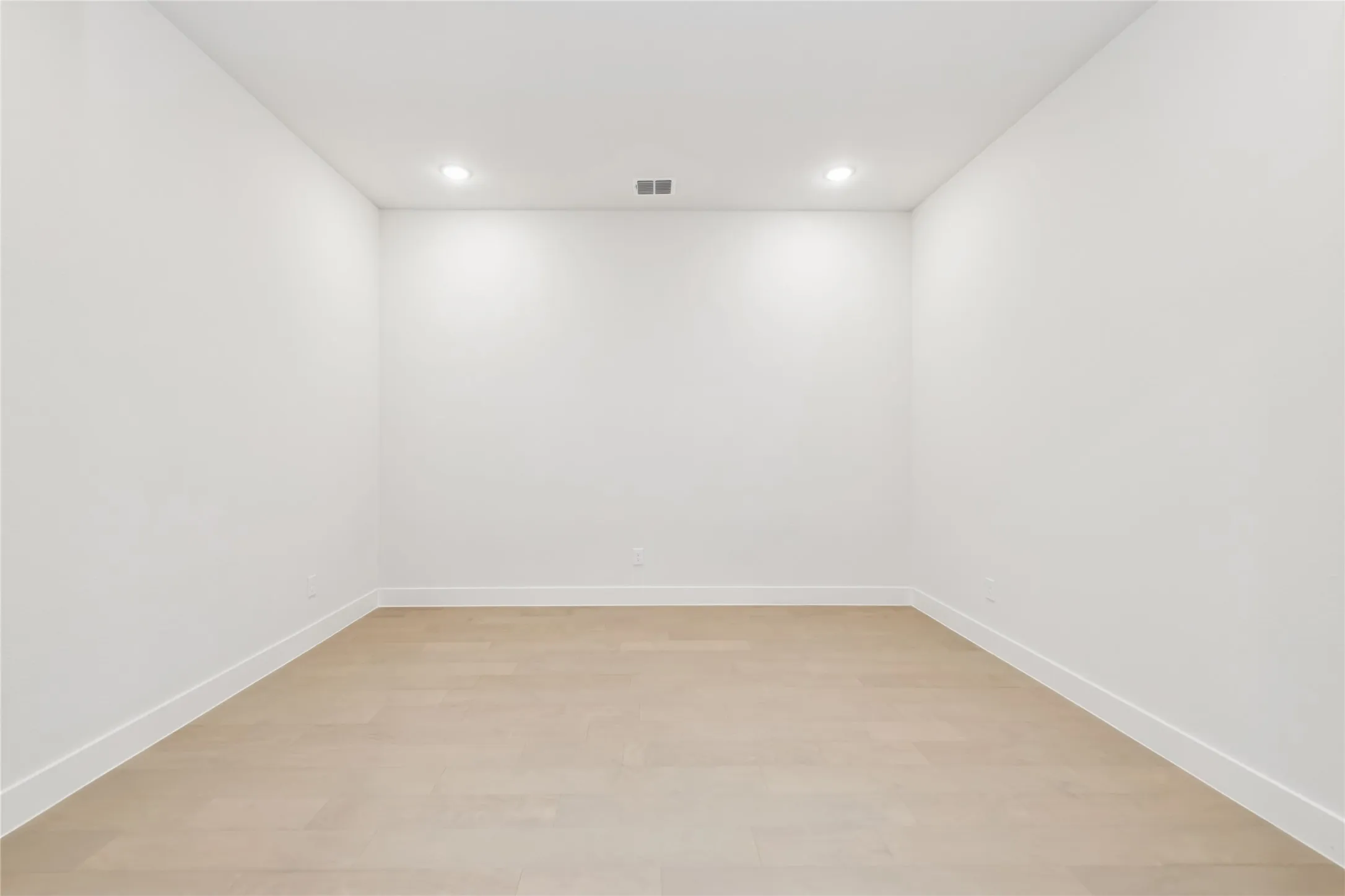 Single Family Residence For Rent in Collin County , 1420 Meziere Sky Drive, Wylie, Texas 75098, 4 Bedroom, 4 Bathroom, 3 Garage spaces, 3,428 Sqft, built in 2022, mls#21396982, Real Estate Agent in Wylie, Homes For Rent in Collin county, Homes For Rent in Wylie, Realtor in Wylie Texas, Real Estate Brokerage Independent Realty Texas, Luminita Cordes Realtor