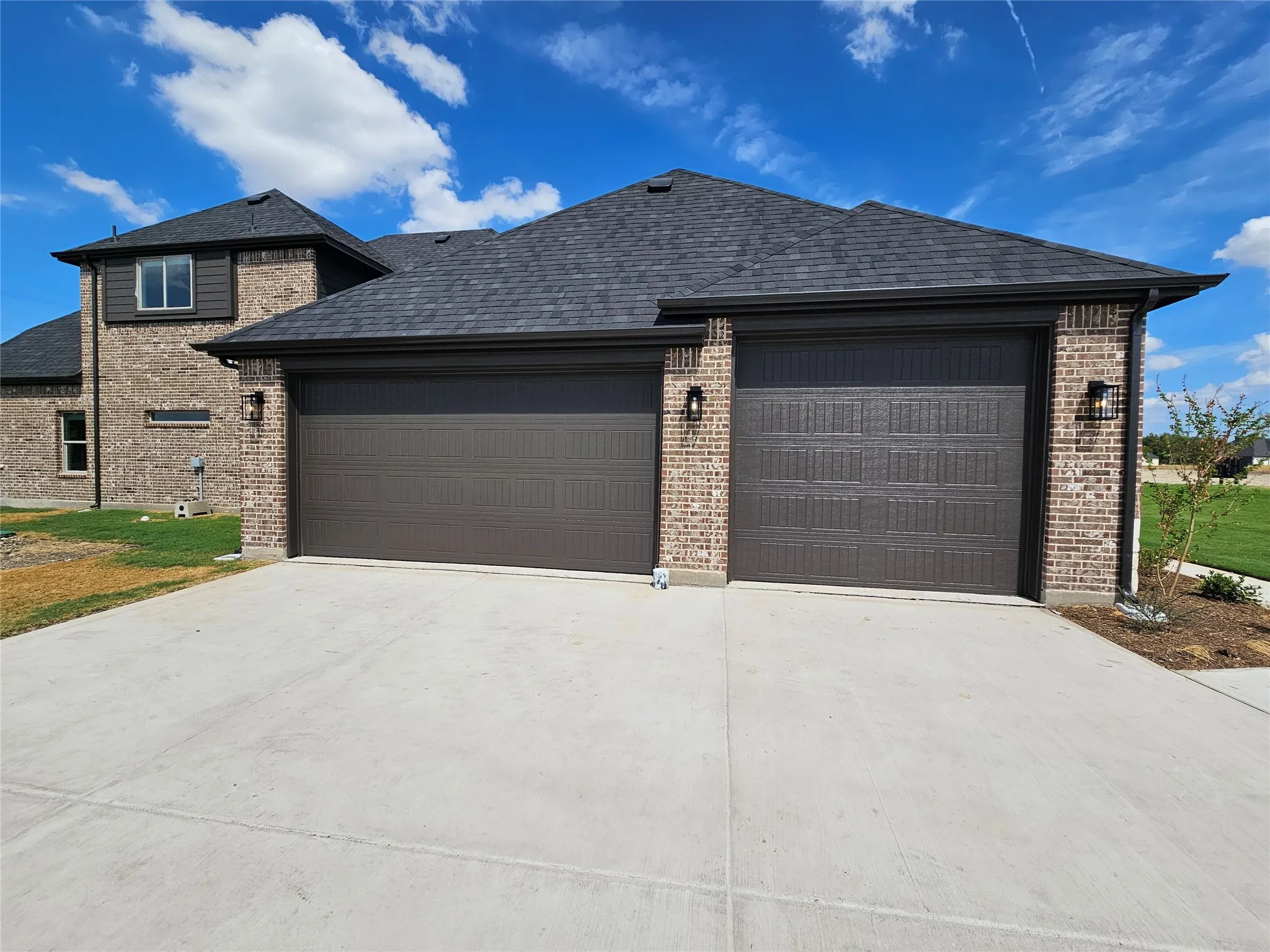 Single Family Residence For Sale in Grayson County , 3200 Windmill Road, Van Alstyne, Texas 75495, 4 Bedroom, 3 Bathroom, 6 Garage spaces, 2,843 Sqft, built in 2026, mls#21396984, Real Estate Agent in Van Alstyne, Homes For Sale in Grayson county, Homes For Sale in Van Alstyne, Realtor in Van Alstyne Texas, Real Estate Brokerage Independent Realty Texas, Luminita Cordes Realtor