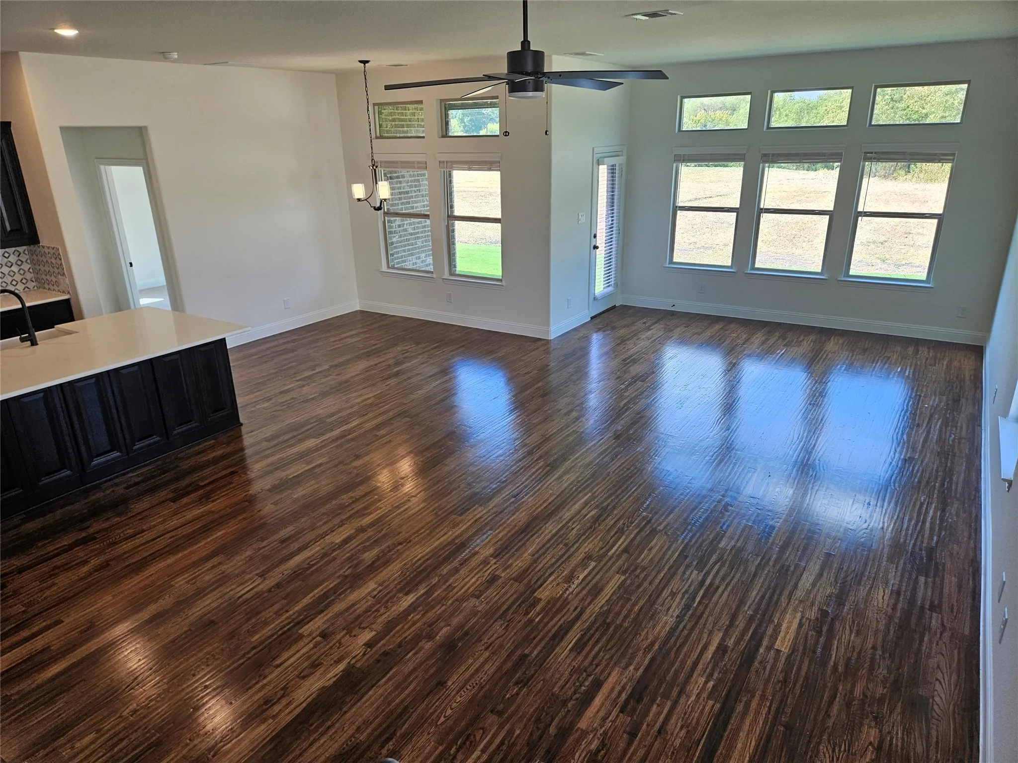 Single Family Residence For Sale in Grayson County , 3200 Windmill Road, Van Alstyne, Texas 75495, 4 Bedroom, 3 Bathroom, 6 Garage spaces, 2,843 Sqft, built in 2026, mls#21396984, Real Estate Agent in Van Alstyne, Homes For Sale in Grayson county, Homes For Sale in Van Alstyne, Realtor in Van Alstyne Texas, Real Estate Brokerage Independent Realty Texas, Luminita Cordes Realtor