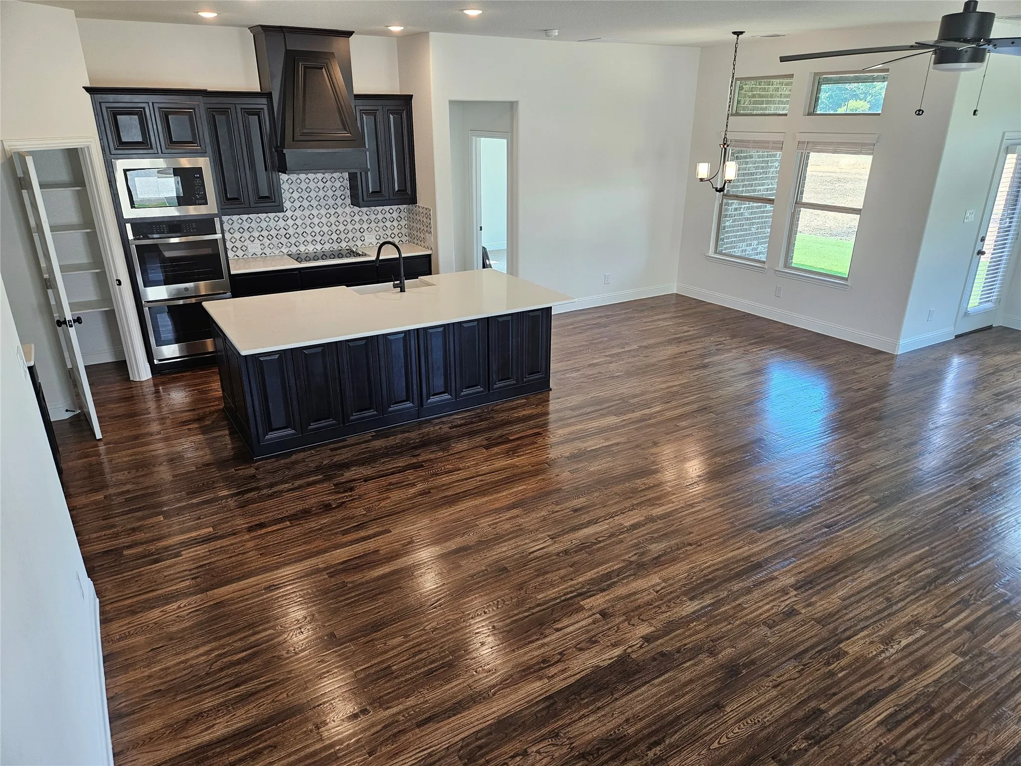 Single Family Residence For Sale in Grayson County , 3200 Windmill Road, Van Alstyne, Texas 75495, 4 Bedroom, 3 Bathroom, 6 Garage spaces, 2,843 Sqft, built in 2026, mls#21396984, Real Estate Agent in Van Alstyne, Homes For Sale in Grayson county, Homes For Sale in Van Alstyne, Realtor in Van Alstyne Texas, Real Estate Brokerage Independent Realty Texas, Luminita Cordes Realtor