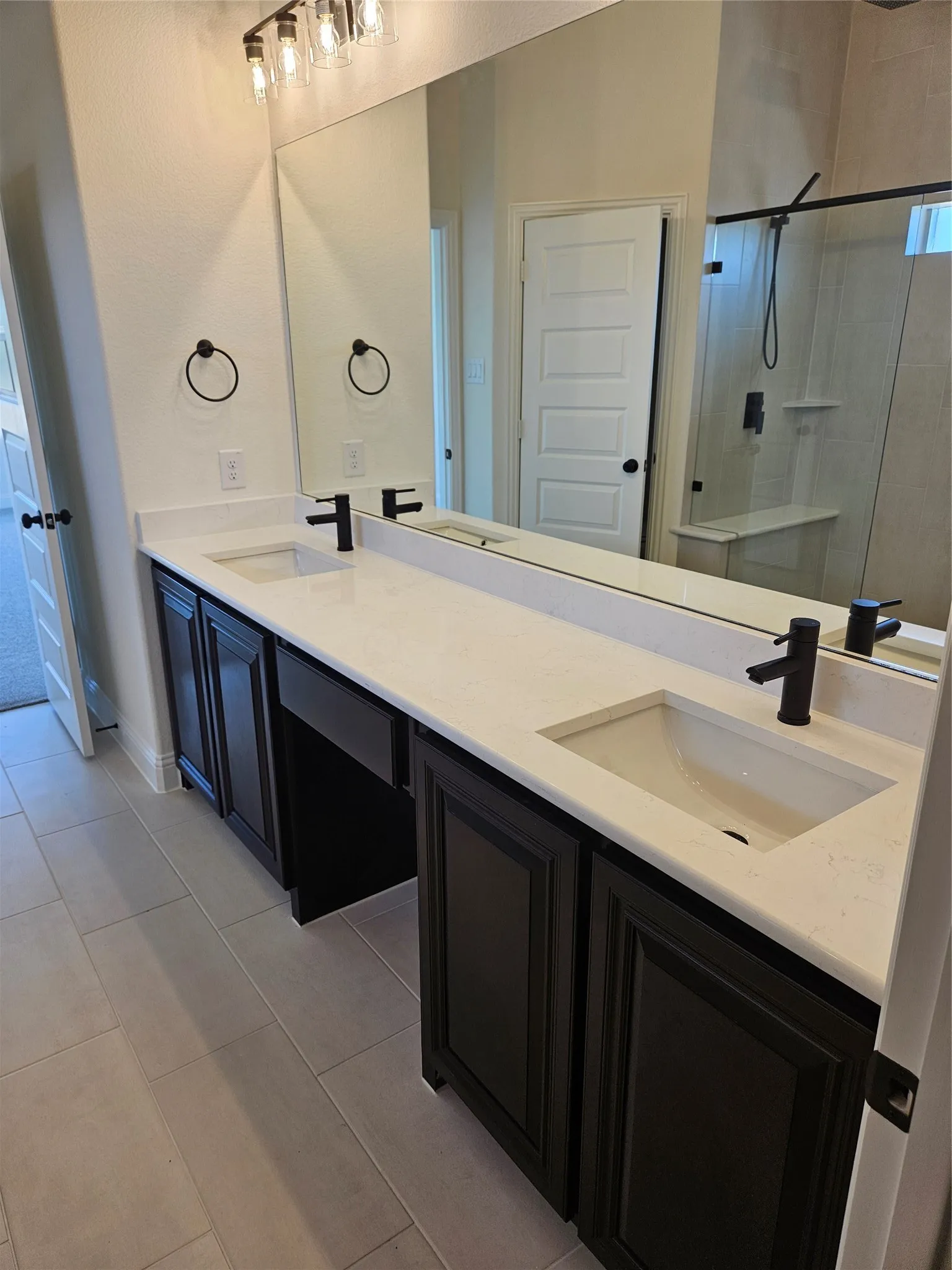 Single Family Residence For Sale in Grayson County , 3200 Windmill Road, Van Alstyne, Texas 75495, 4 Bedroom, 3 Bathroom, 6 Garage spaces, 2,843 Sqft, built in 2026, mls#21396984, Real Estate Agent in Van Alstyne, Homes For Sale in Grayson county, Homes For Sale in Van Alstyne, Realtor in Van Alstyne Texas, Real Estate Brokerage Independent Realty Texas, Luminita Cordes Realtor