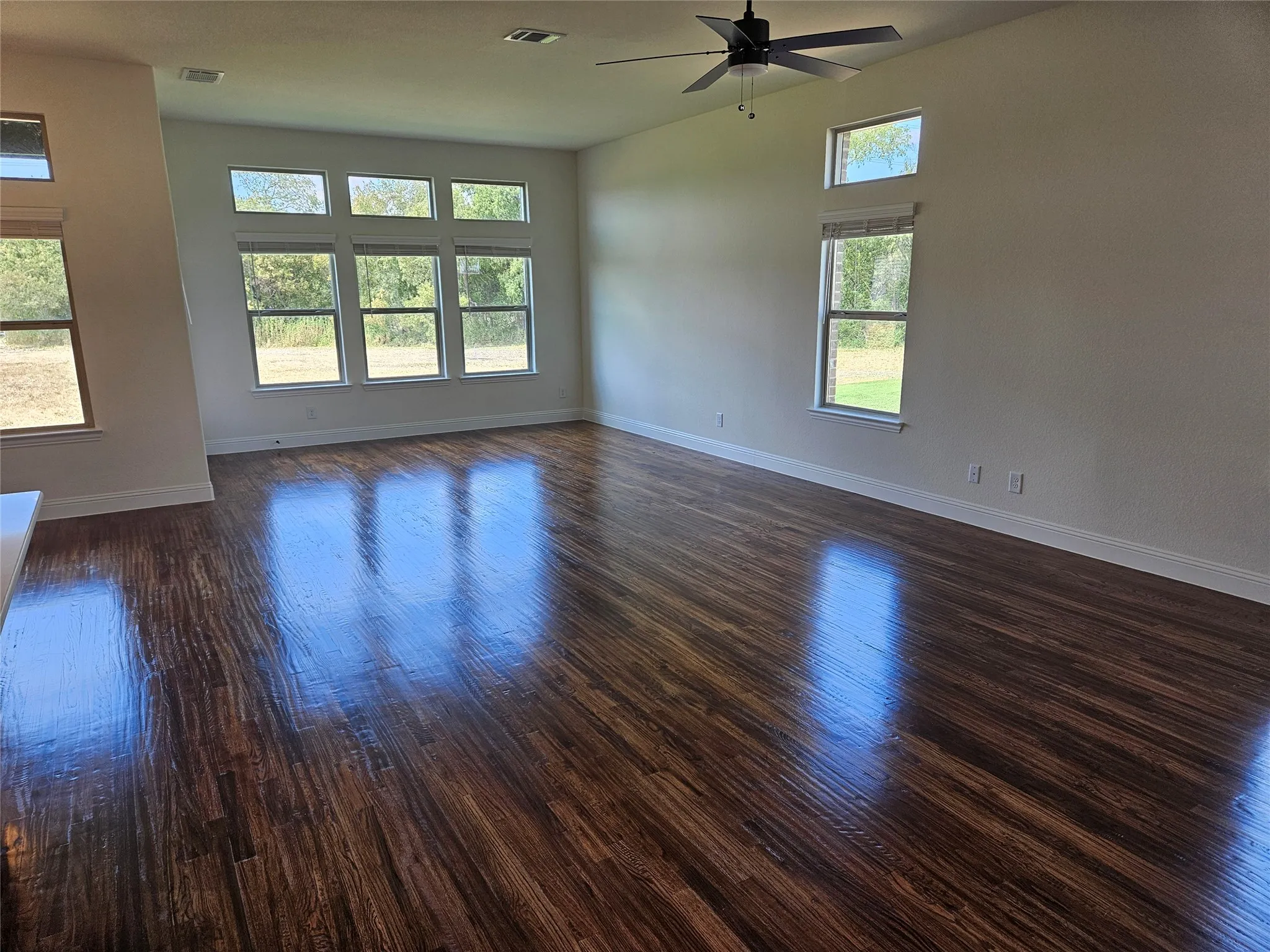 Single Family Residence For Sale in Grayson County , 3200 Windmill Road, Van Alstyne, Texas 75495, 4 Bedroom, 3 Bathroom, 6 Garage spaces, 2,843 Sqft, built in 2026, mls#21396984, Real Estate Agent in Van Alstyne, Homes For Sale in Grayson county, Homes For Sale in Van Alstyne, Realtor in Van Alstyne Texas, Real Estate Brokerage Independent Realty Texas, Luminita Cordes Realtor