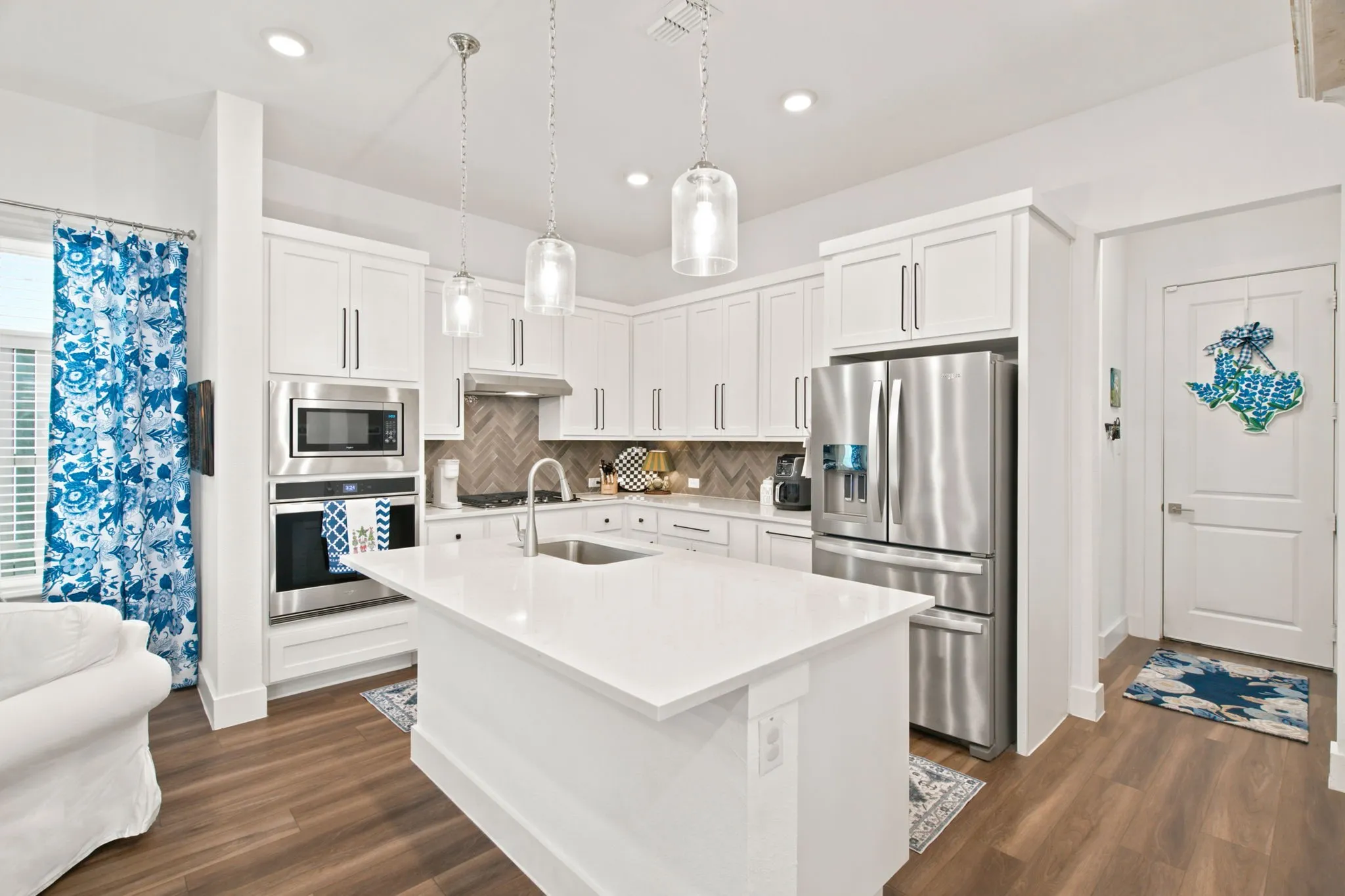 Single Family Residence For Rent in Denton County , 2327 Jack Rabbit Way, Northlake, Texas 76247, 4 Bedroom, 4 Bathroom, 2 Garage spaces, 2,675 Sqft, built in 2022, mls#21396939, Real Estate Agent in Northlake, Homes For Rent in Denton county, Homes For Rent in Northlake, Realtor in Northlake Texas, Real Estate Brokerage Independent Realty Texas, Luminita Cordes Realtor