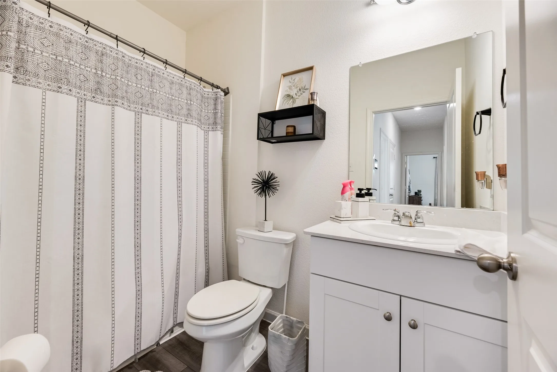 Single Family Residence For Sale in Tarrant County , 10357 Burnfoot Lane, Fort Worth, Texas 76036, 3 Bedroom, 2 Bathroom, 2 Garage spaces, 1,893 Sqft, built in 2023, mls#21396994, Real Estate Agent in Fort Worth, Homes For Sale in Tarrant county, Homes For Sale in Fort Worth, Realtor in Fort Worth Texas, Real Estate Brokerage Independent Realty Texas, Luminita Cordes Realtor