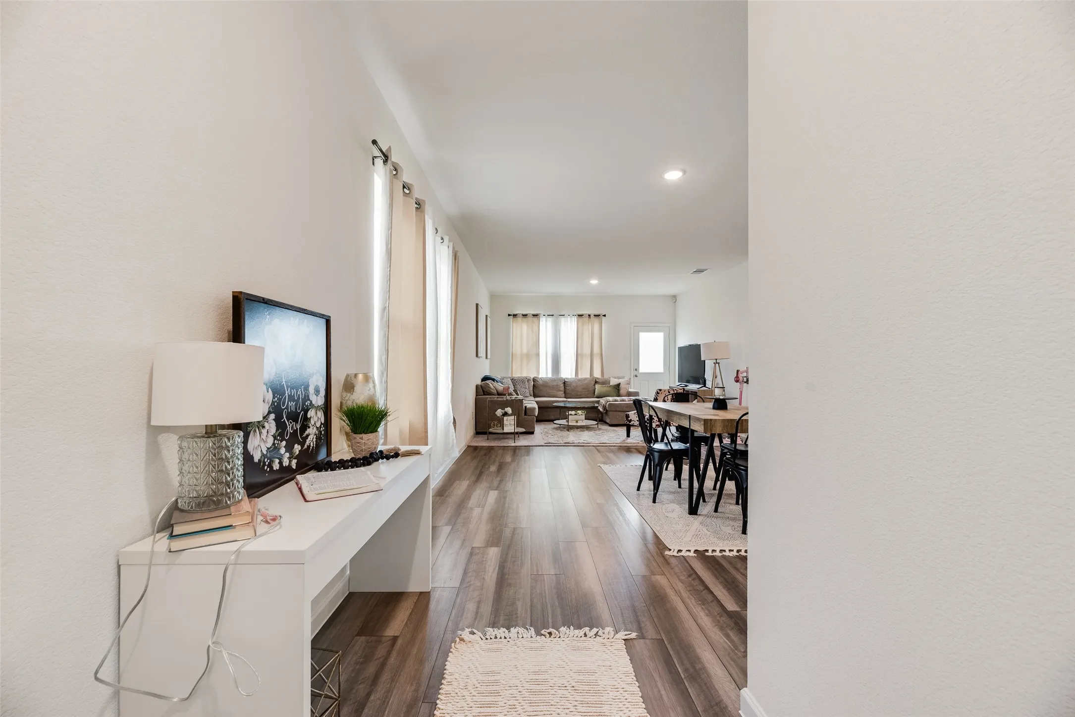 Single Family Residence For Sale in Tarrant County , 10357 Burnfoot Lane, Fort Worth, Texas 76036, 3 Bedroom, 2 Bathroom, 2 Garage spaces, 1,893 Sqft, built in 2023, mls#21396994, Real Estate Agent in Fort Worth, Homes For Sale in Tarrant county, Homes For Sale in Fort Worth, Realtor in Fort Worth Texas, Real Estate Brokerage Independent Realty Texas, Luminita Cordes Realtor