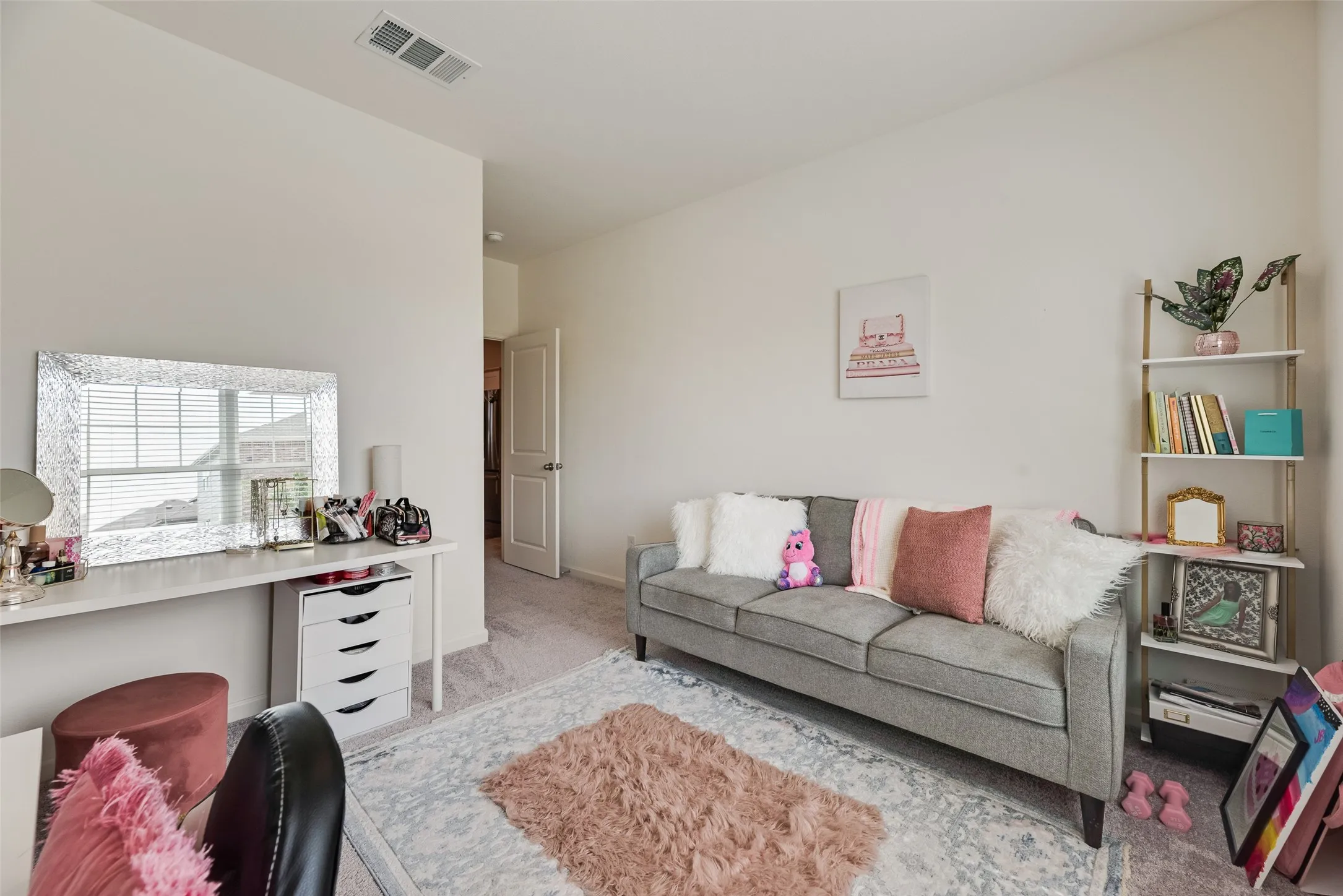 Single Family Residence For Sale in Tarrant County , 10357 Burnfoot Lane, Fort Worth, Texas 76036, 3 Bedroom, 2 Bathroom, 2 Garage spaces, 1,893 Sqft, built in 2023, mls#21396994, Real Estate Agent in Fort Worth, Homes For Sale in Tarrant county, Homes For Sale in Fort Worth, Realtor in Fort Worth Texas, Real Estate Brokerage Independent Realty Texas, Luminita Cordes Realtor