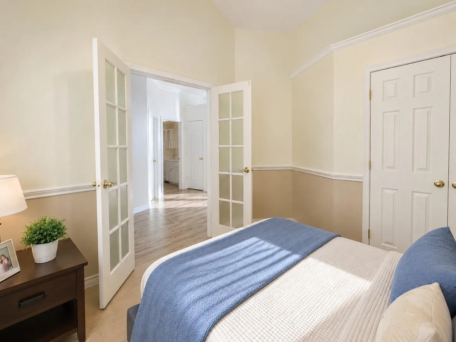 Single Family Residence For Rent in Dallas County , 8708 Wellington Road, Irving, Texas 75063, 3 Bedroom, 2 Bathroom, 2 Garage spaces, 1,666 Sqft, built in 1994, mls#21396993, Real Estate Agent in Irving, Homes For Rent in Dallas county, Homes For Rent in Irving, Realtor in Irving Texas, Real Estate Brokerage Independent Realty Texas, Luminita Cordes Realtor