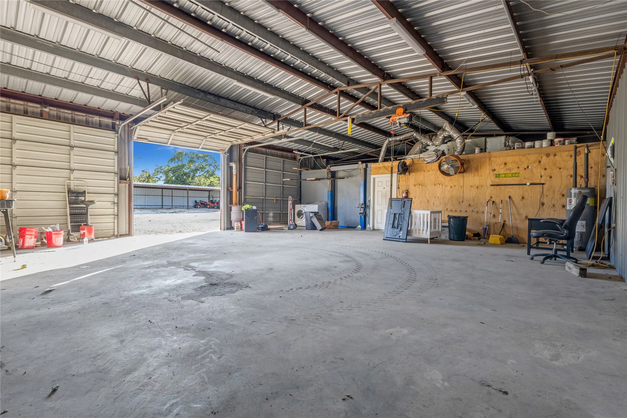 Single Family Residence For Sale in Rains County , 6792 N State Highway 19, Emory, Texas 75440, 2 Bedroom, 1 Bathroom, 3 Garage spaces, 1,296 Sqft, built in 2019, mls#21395445, Real Estate Agent in Emory, Homes For Sale in Rains county, Homes For Sale in Emory, Realtor in Emory Texas, Real Estate Brokerage Independent Realty Texas, Luminita Cordes Realtor